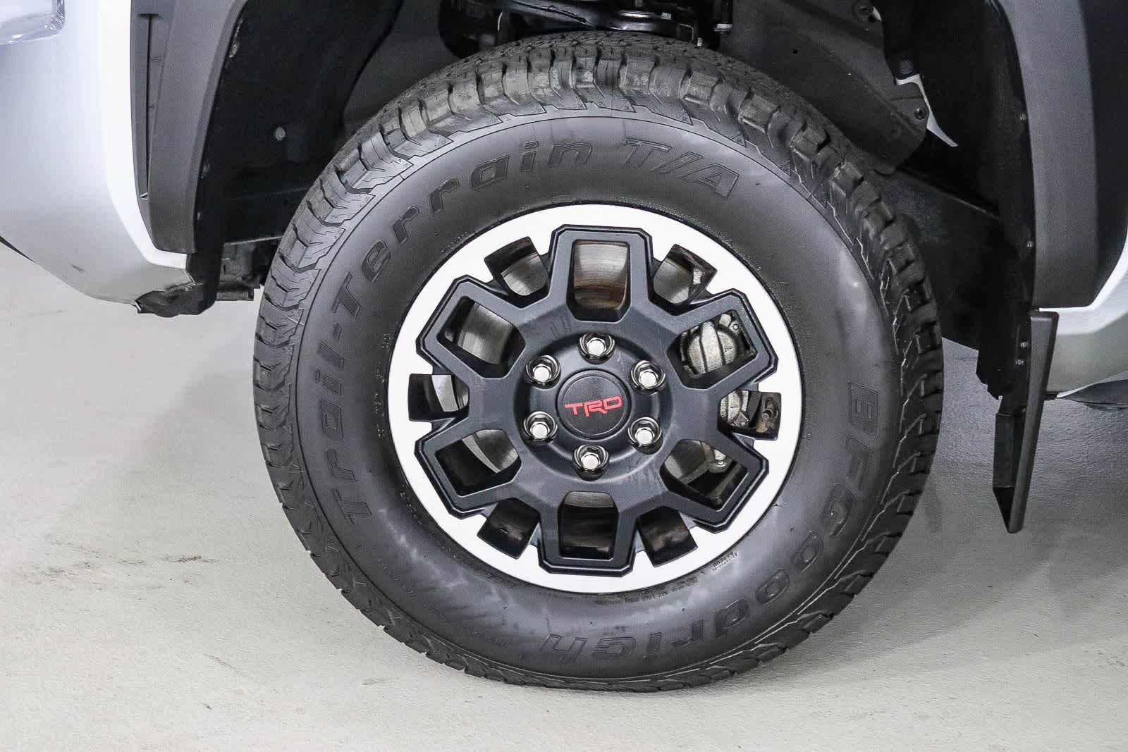 Thumbnail: 2024 Toyota Tacoma - 8