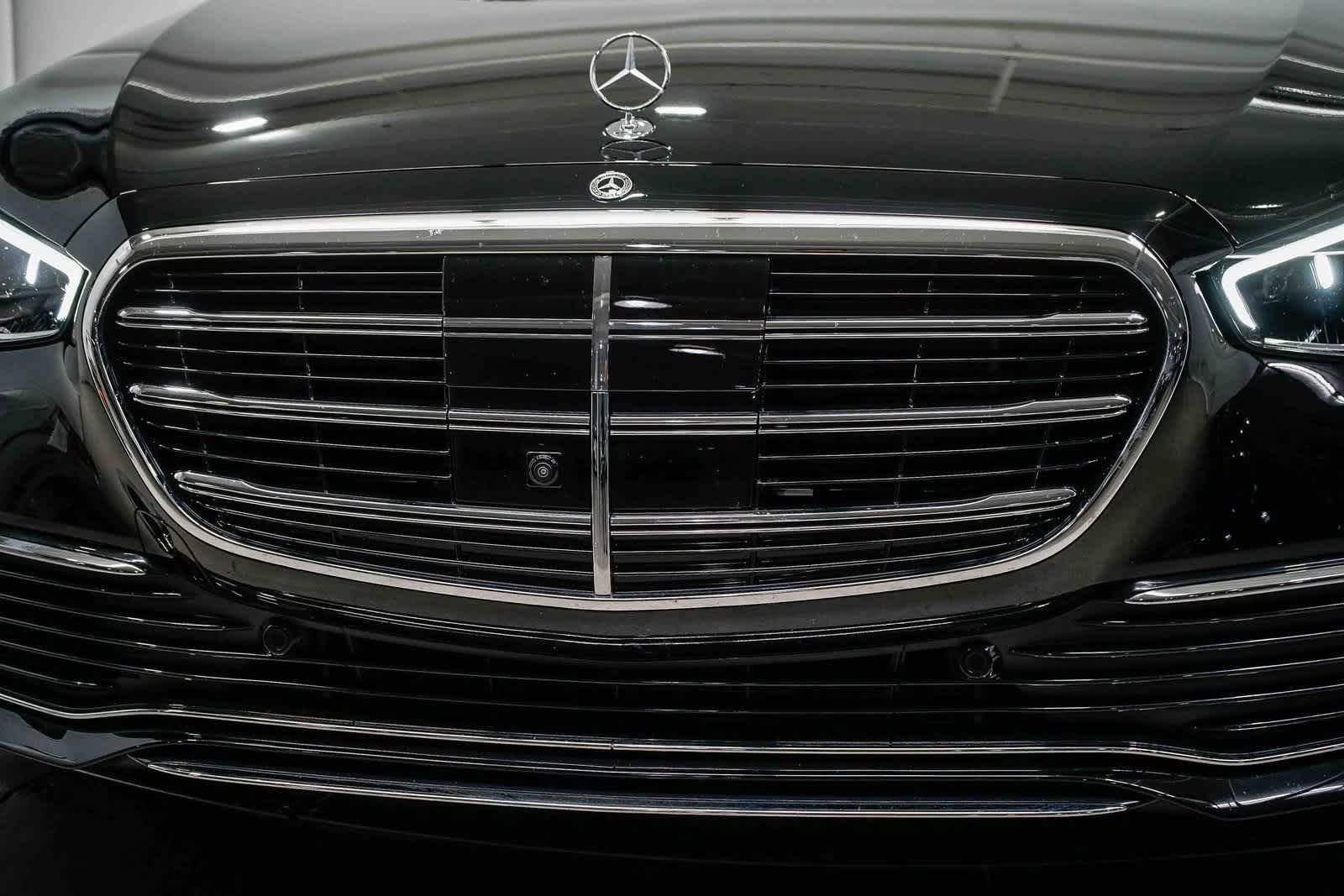 Thumbnail: 2025 Mercedes-Benz S-Class - 8