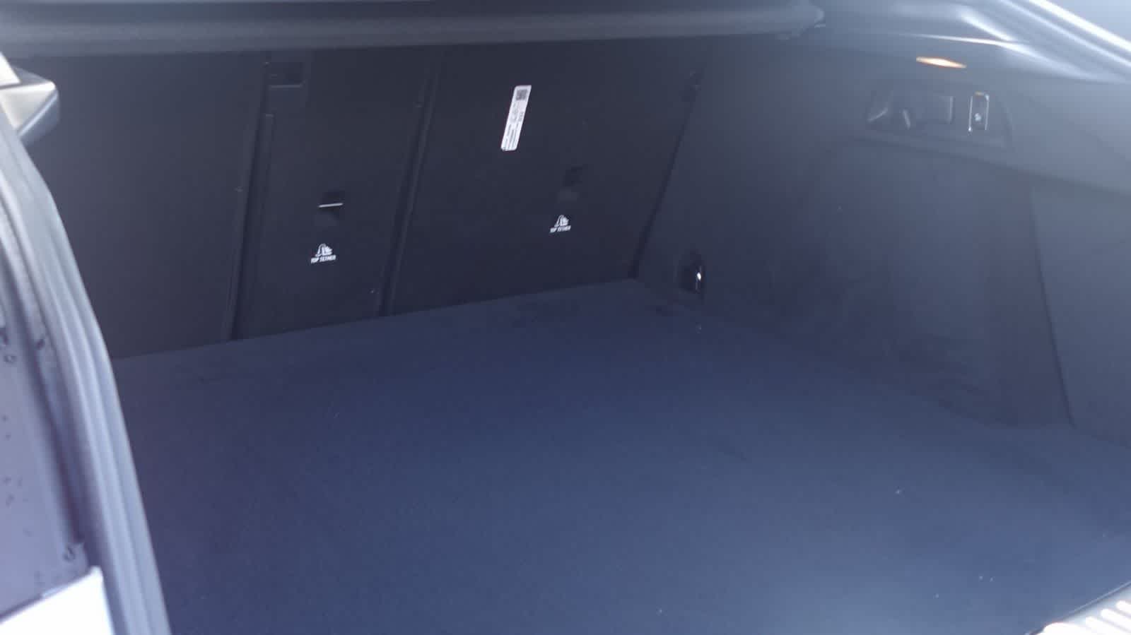 Thumbnail: 2026 Mercedes-Benz GLE - 16