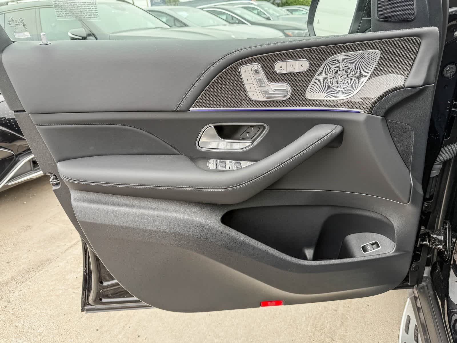 Thumbnail: 2025 Mercedes-Benz GLE - 22