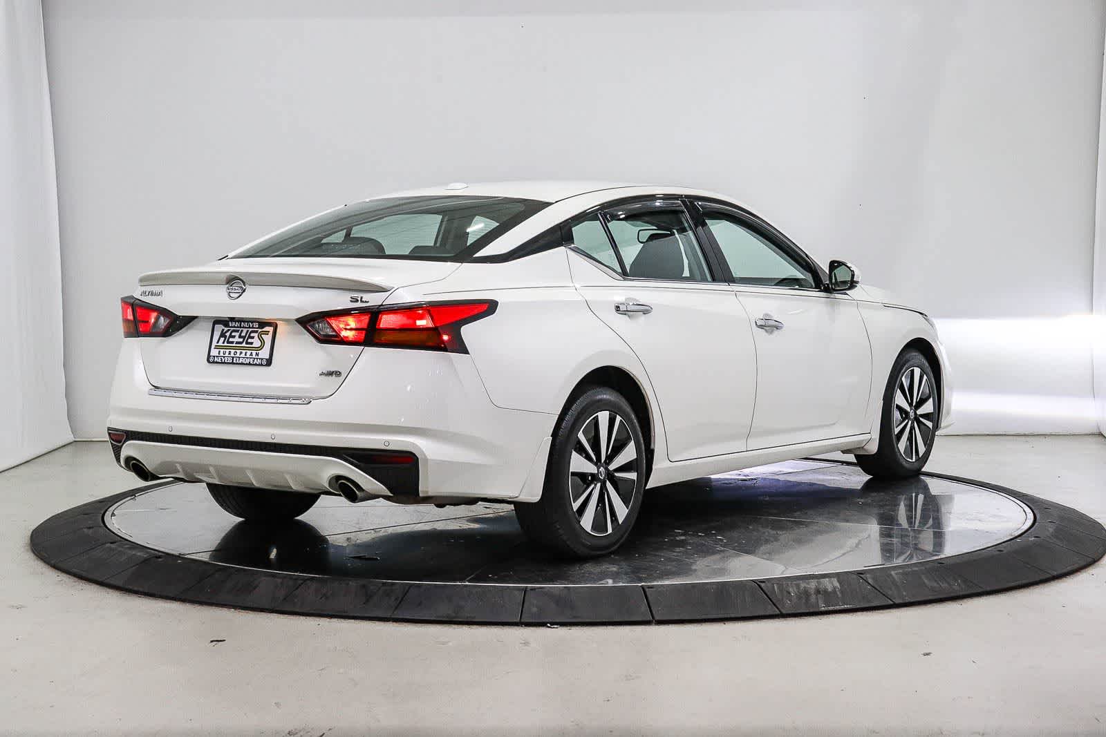 Thumbnail: 2020 Nissan Altima - 3