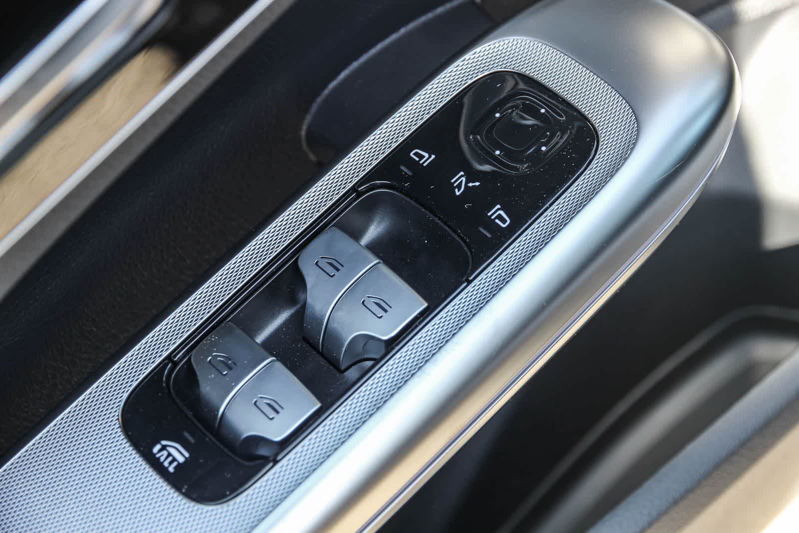 Thumbnail: 2026 Mercedes-Benz CLE - 21