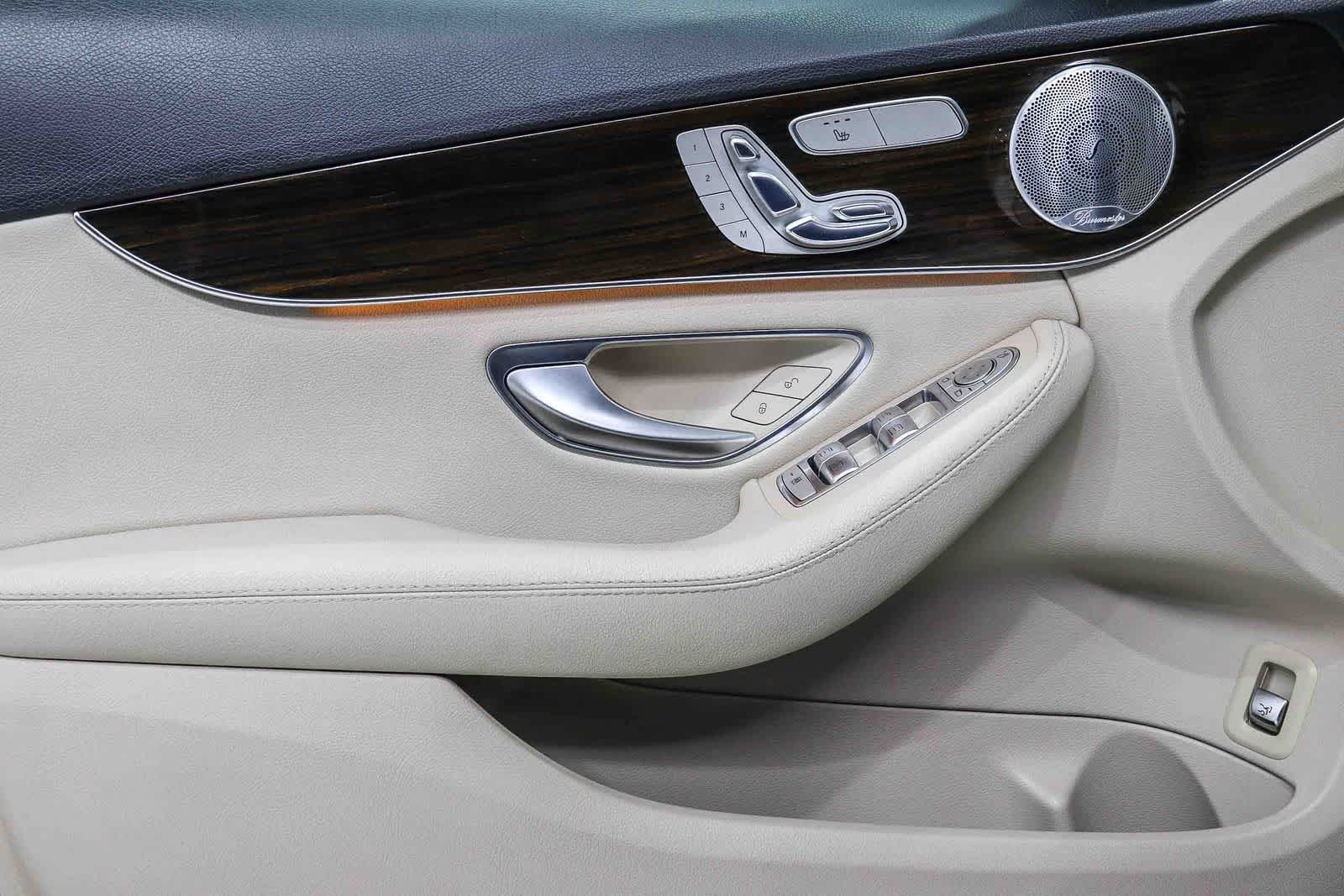 Thumbnail: 2017 Mercedes-Benz C-Class - 21