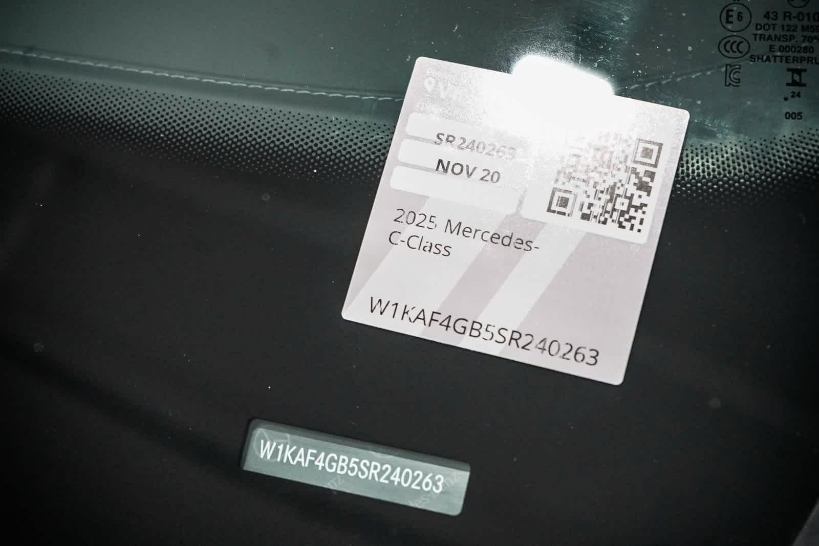 Thumbnail: 2025 Mercedes-Benz C-Class - 29