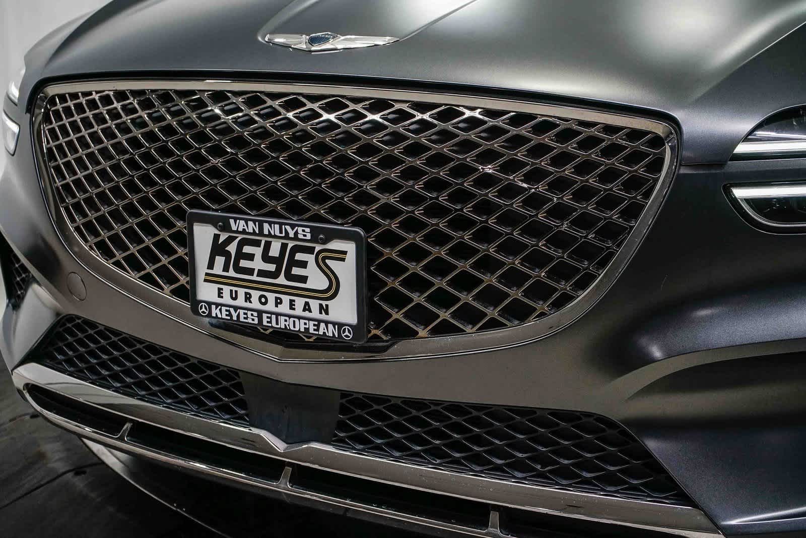 Thumbnail: 2023 Genesis GV70 - 8