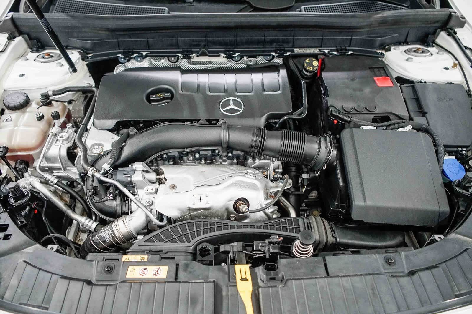 Thumbnail: 2021 Mercedes-Benz GLB - 26