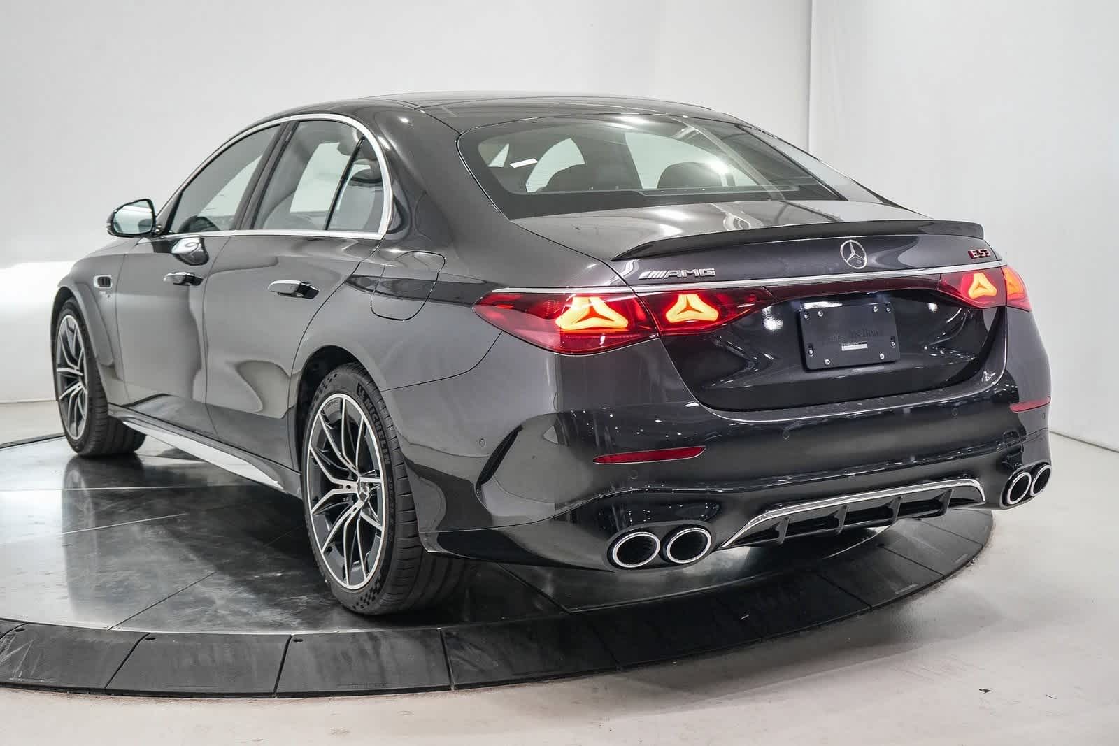 Thumbnail: 2025 Mercedes-Benz E-Class - 2