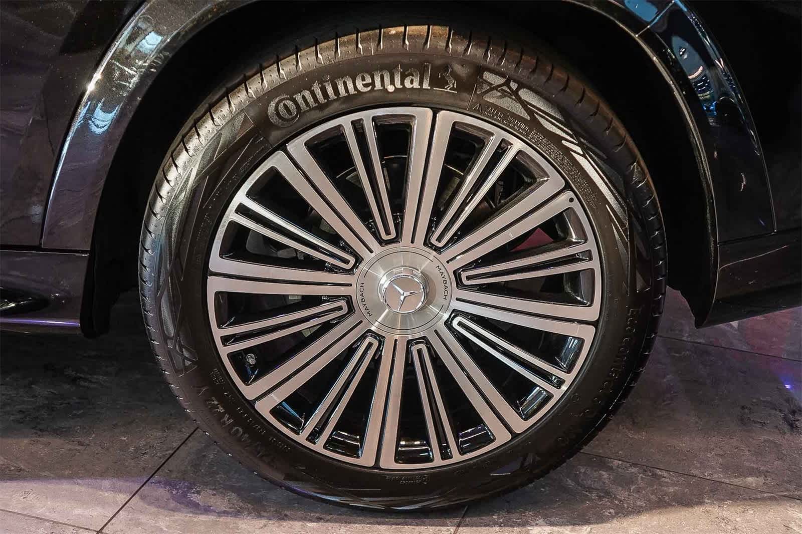 Thumbnail: 2026 Mercedes-Benz GLS - 11