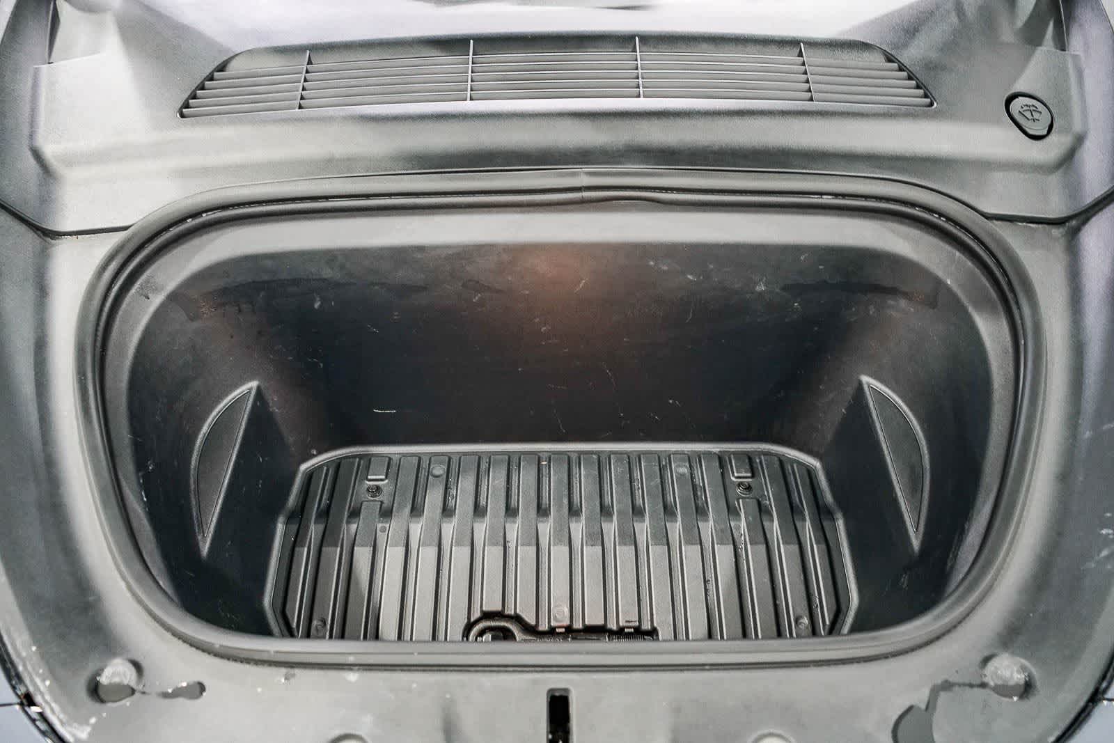 Thumbnail: 2023 Tesla Model Y - 27