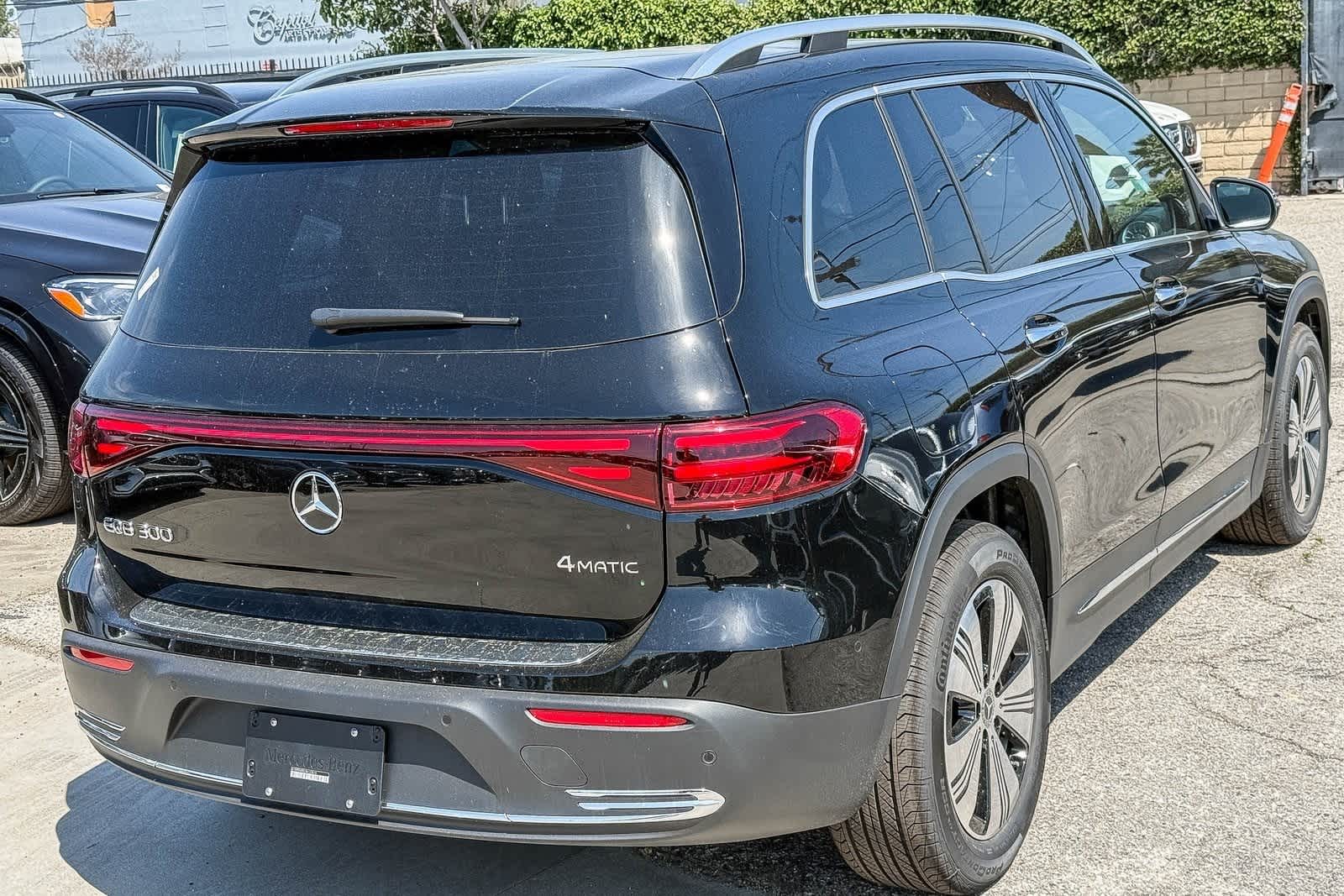 Thumbnail: 2025 Mercedes-Benz EQB - 4