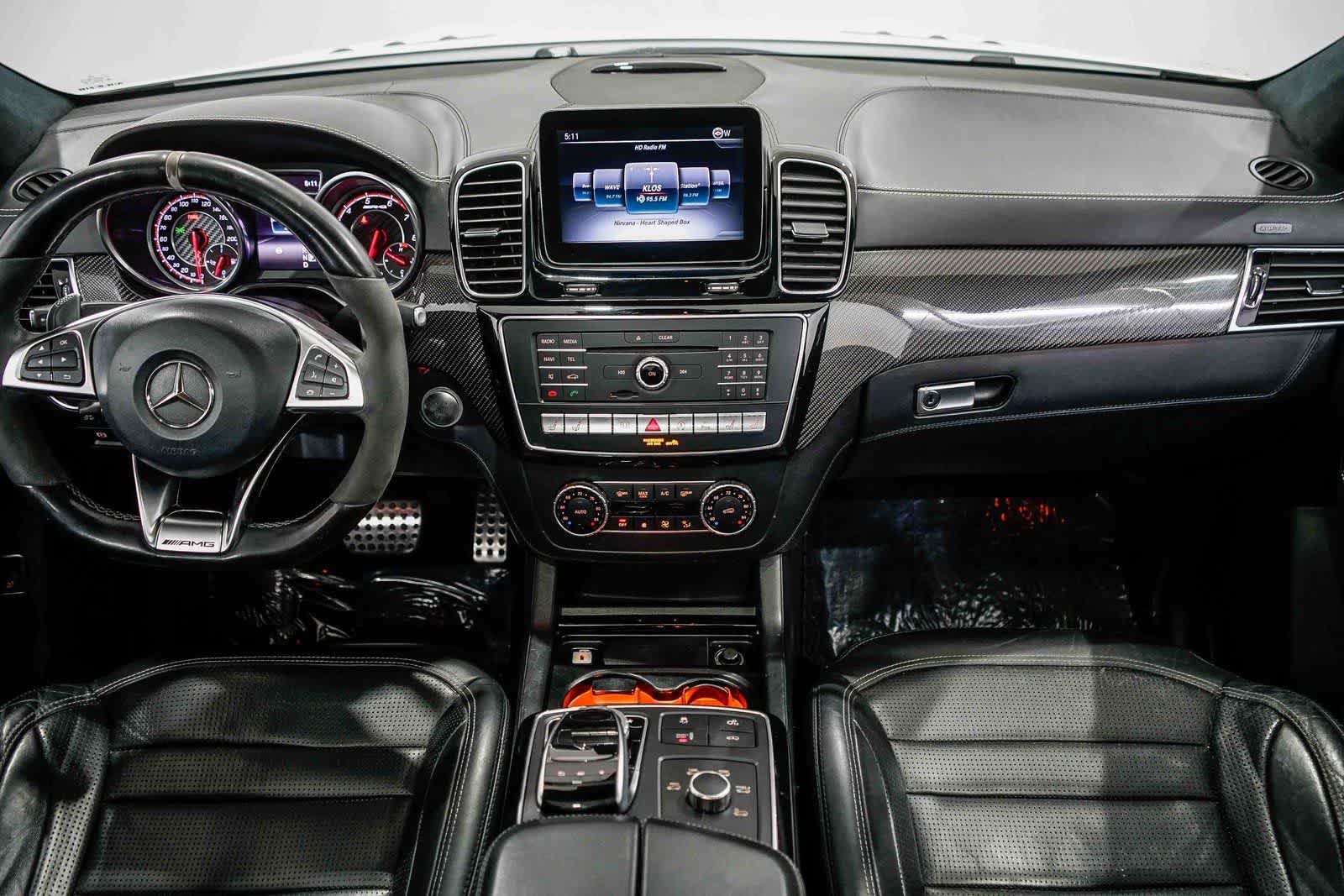 Thumbnail: 2017 Mercedes-Benz GL-Class - 11