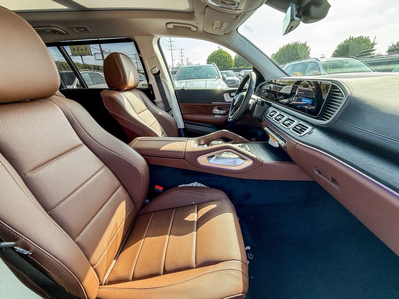 Thumbnail: 2026 Mercedes-Benz GLS - 18