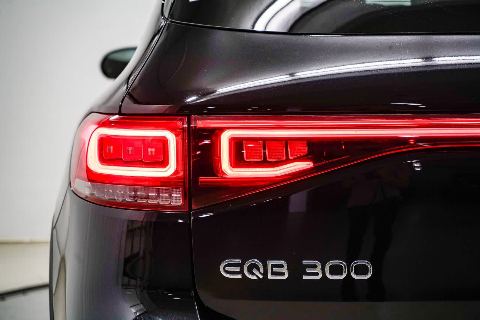 Thumbnail: 2023 Mercedes-Benz EQB - 9