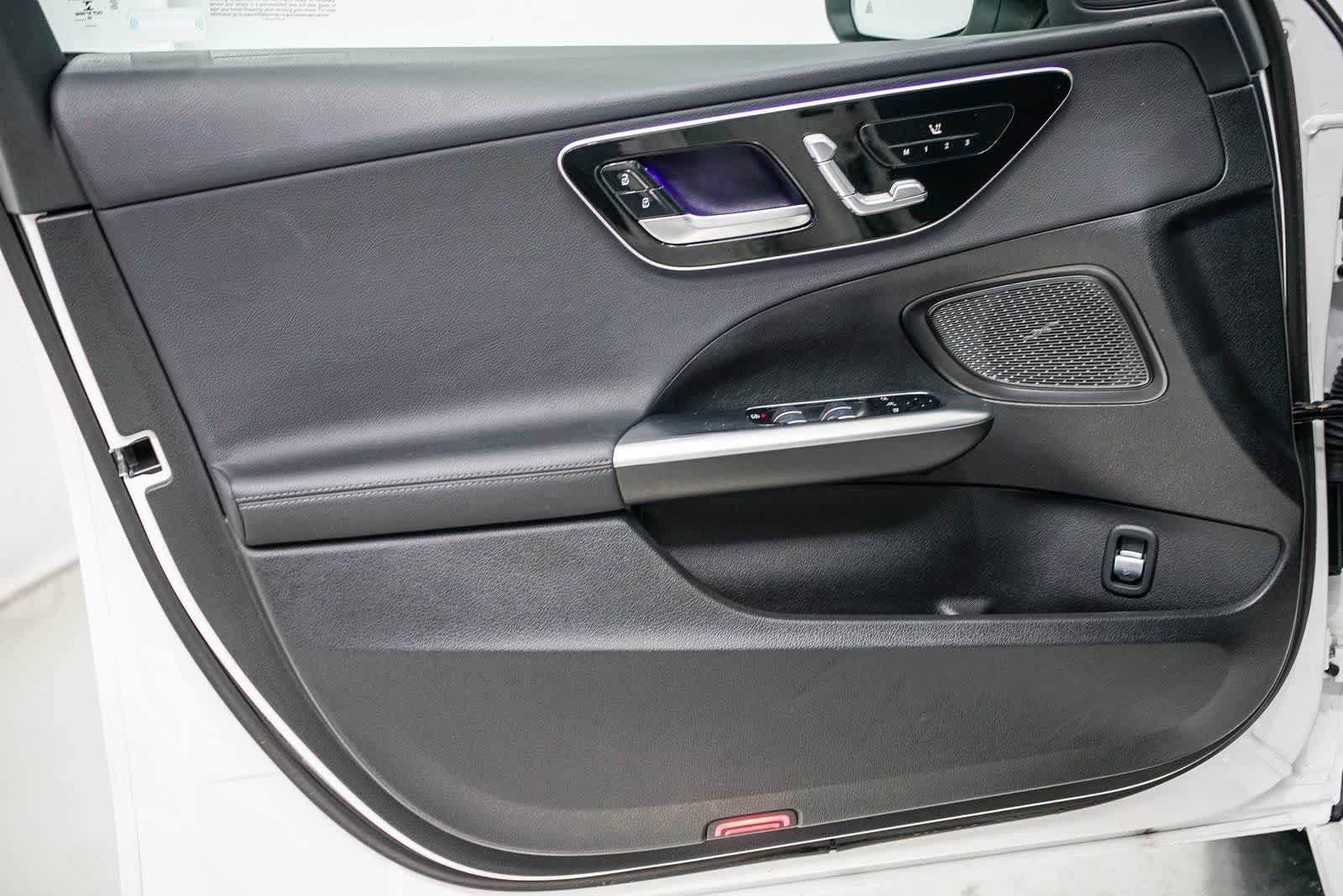 Thumbnail: 2023 Mercedes-Benz C-Class - 19