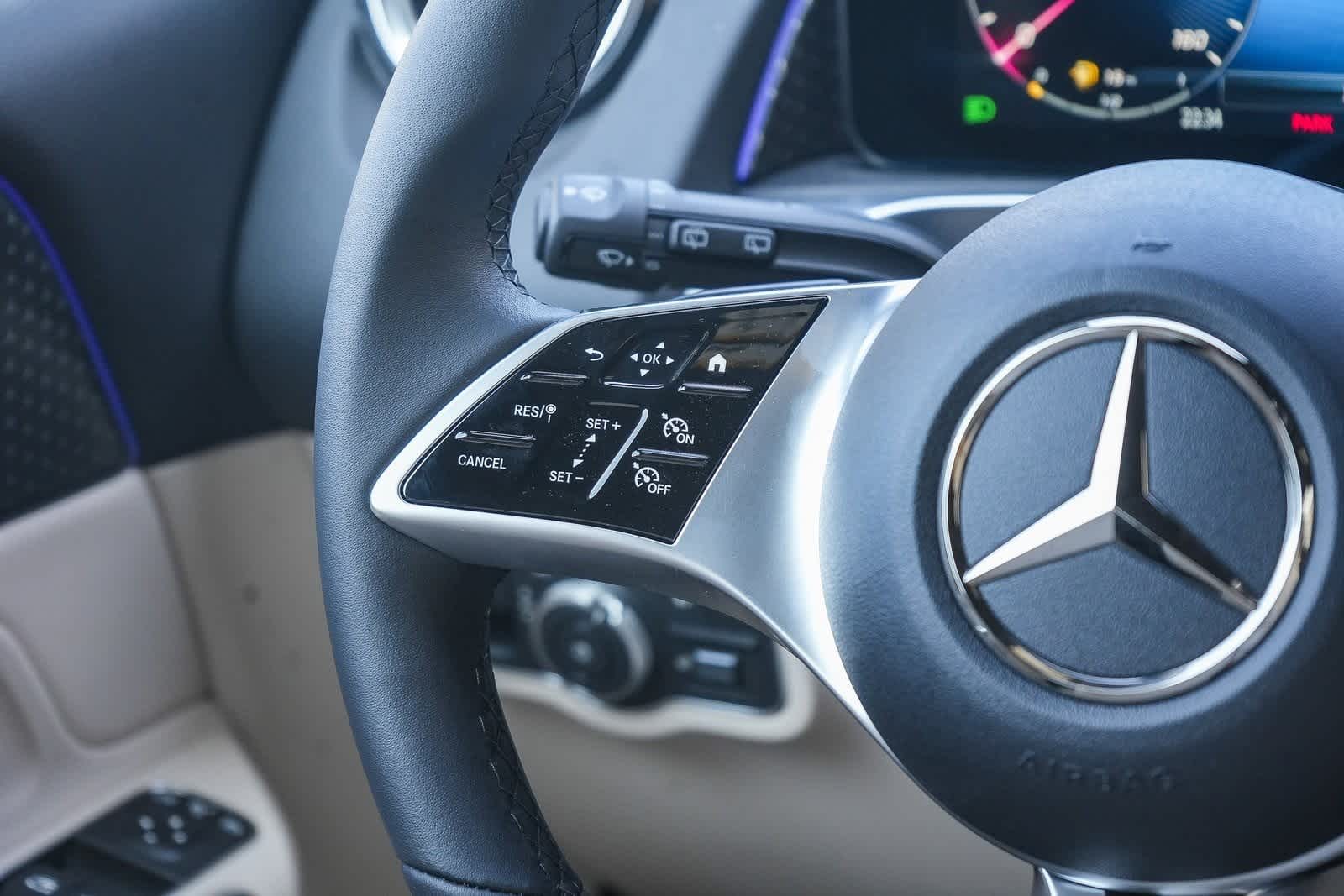 Thumbnail: 2025 Mercedes-Benz GLB - 19