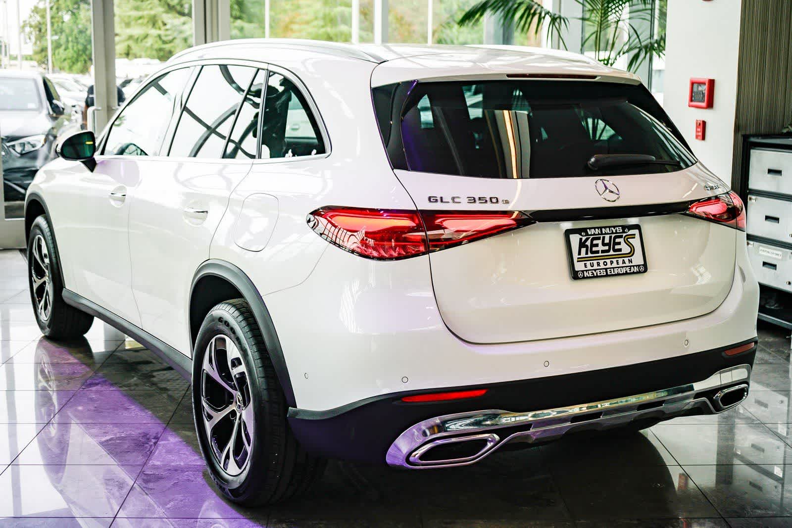 Thumbnail: 2025 Mercedes-Benz GLC - 2