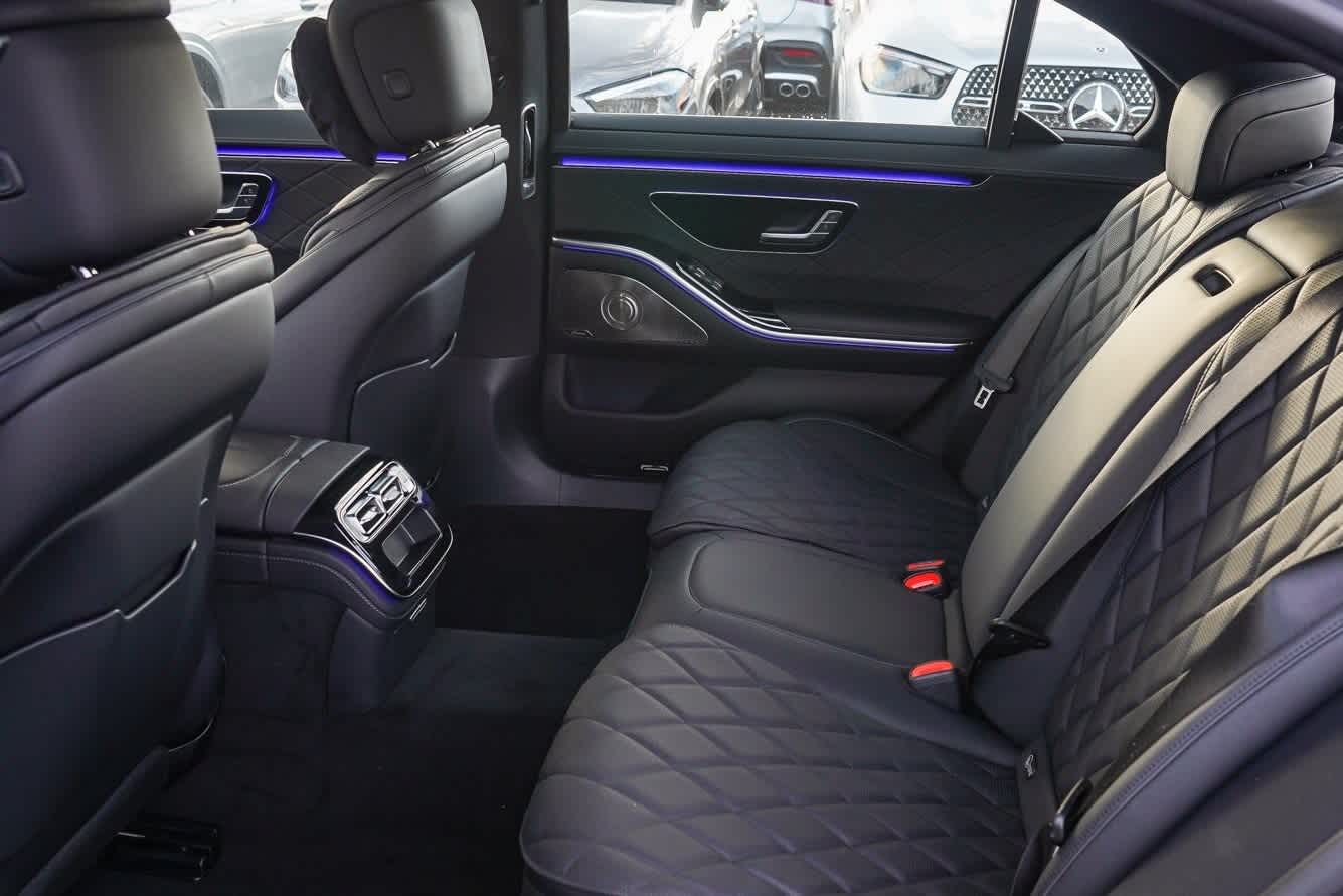 Thumbnail: 2025 Mercedes-Benz S-Class - 22