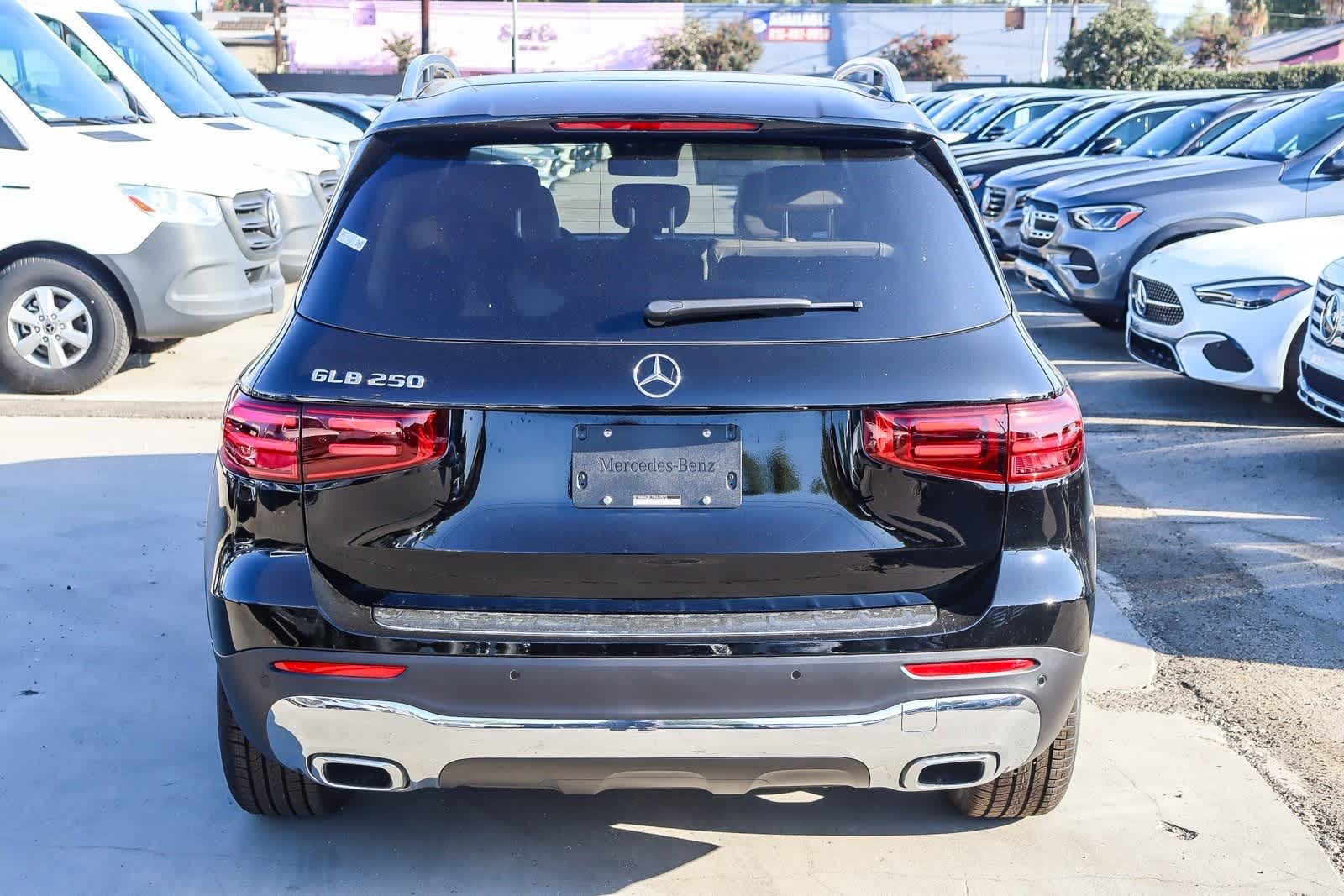 Thumbnail: 2026 Mercedes-Benz GLB - 5