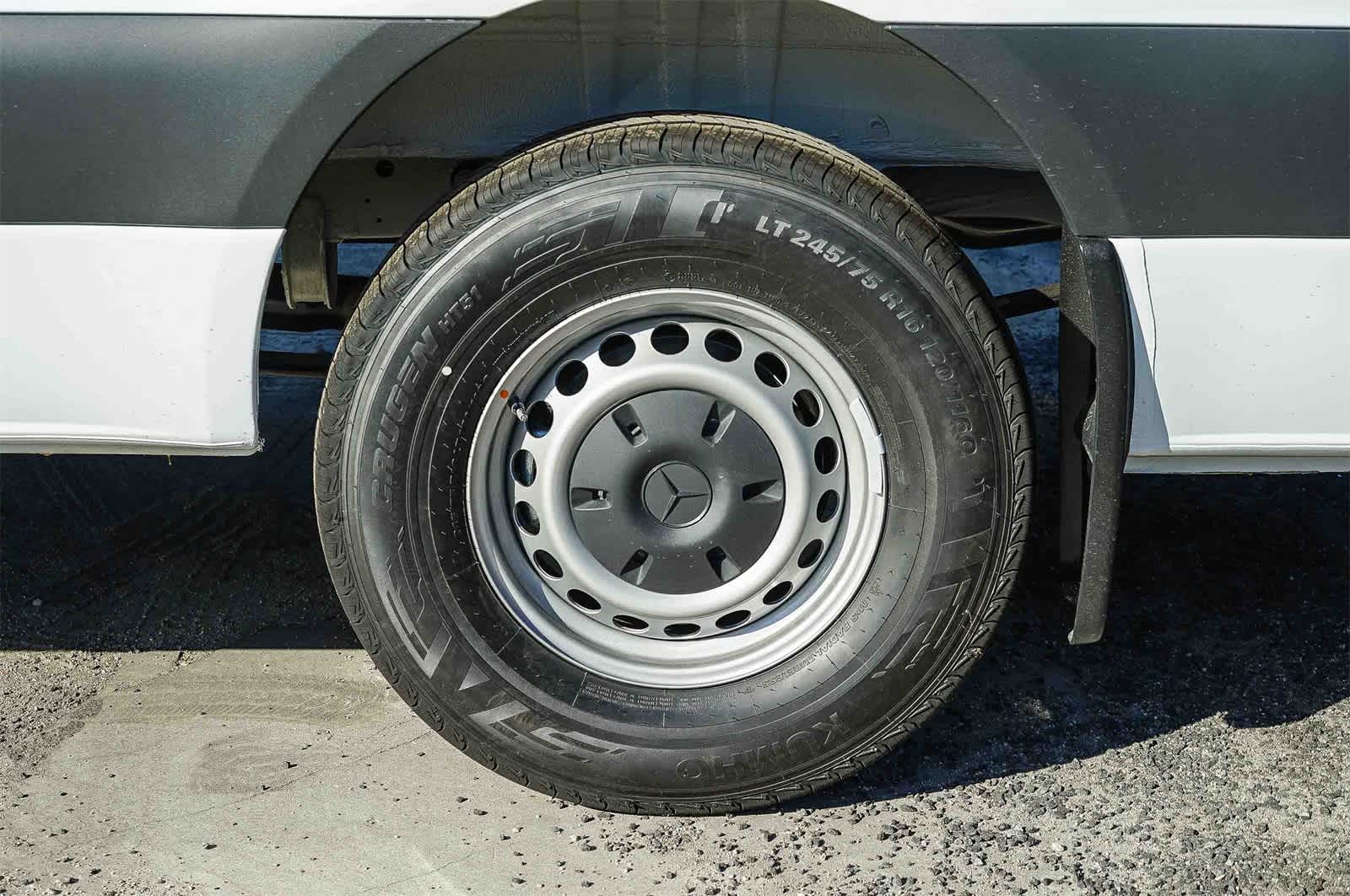 Thumbnail: 2026 Mercedes-Benz Sprinter - 10