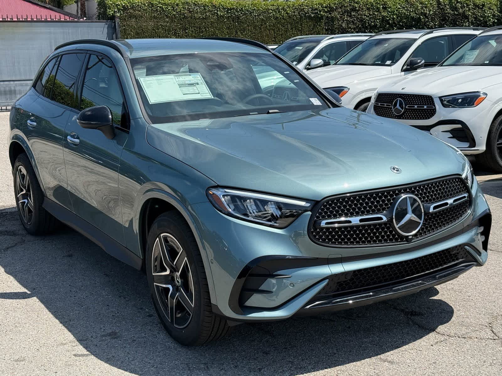 Thumbnail: 2025 Mercedes-Benz GLC - 3