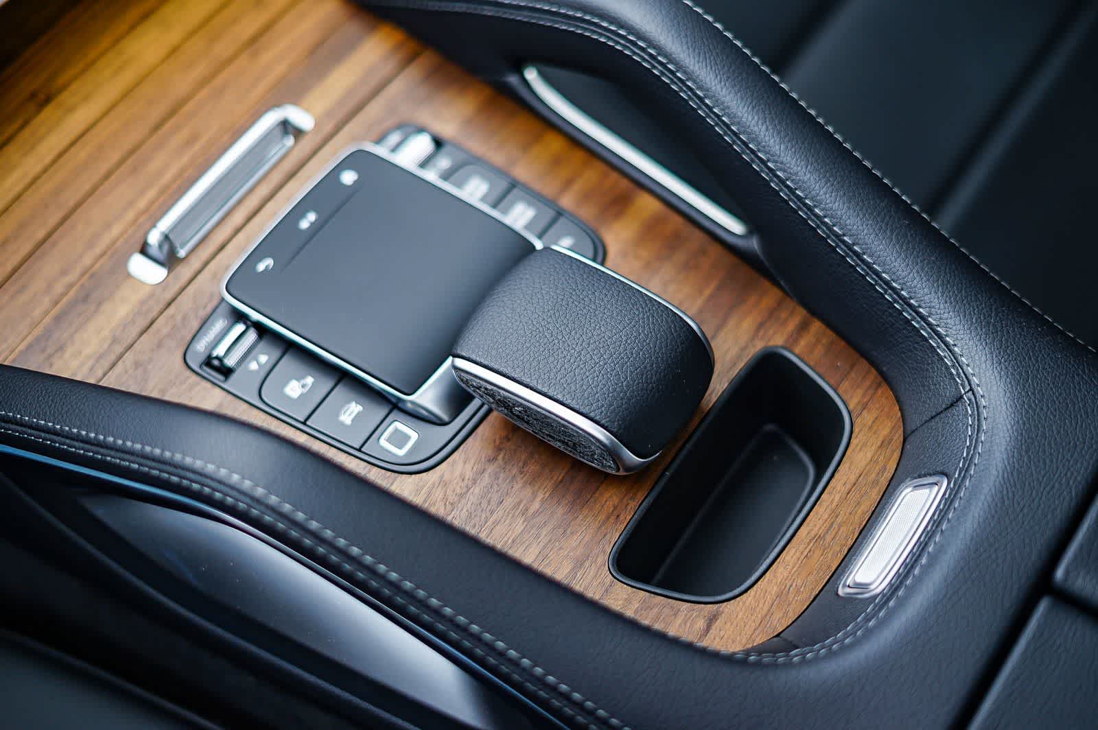 Thumbnail: 2026 Mercedes-Benz GLE - 25