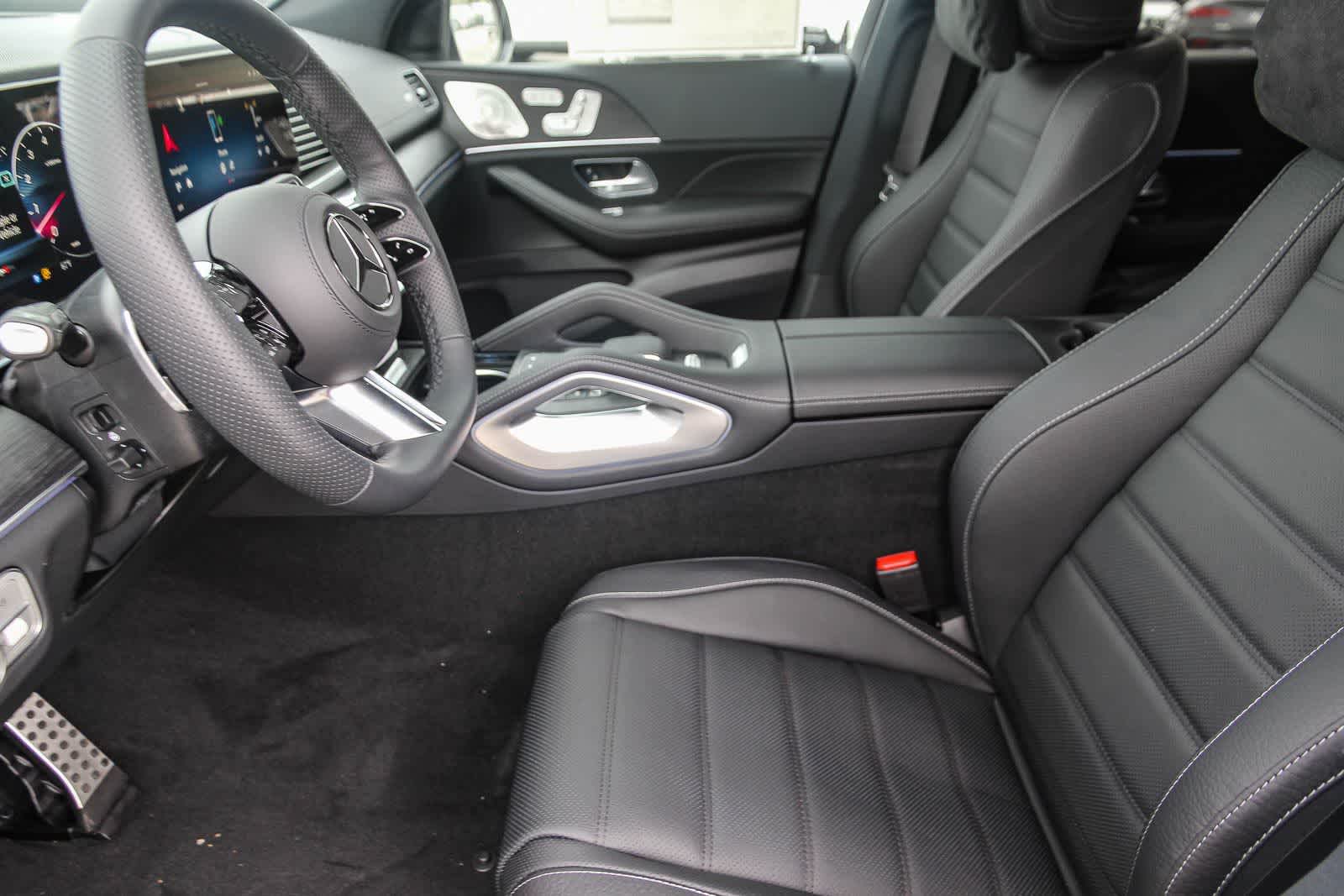 Thumbnail: 2026 Mercedes-Benz GLS - 19