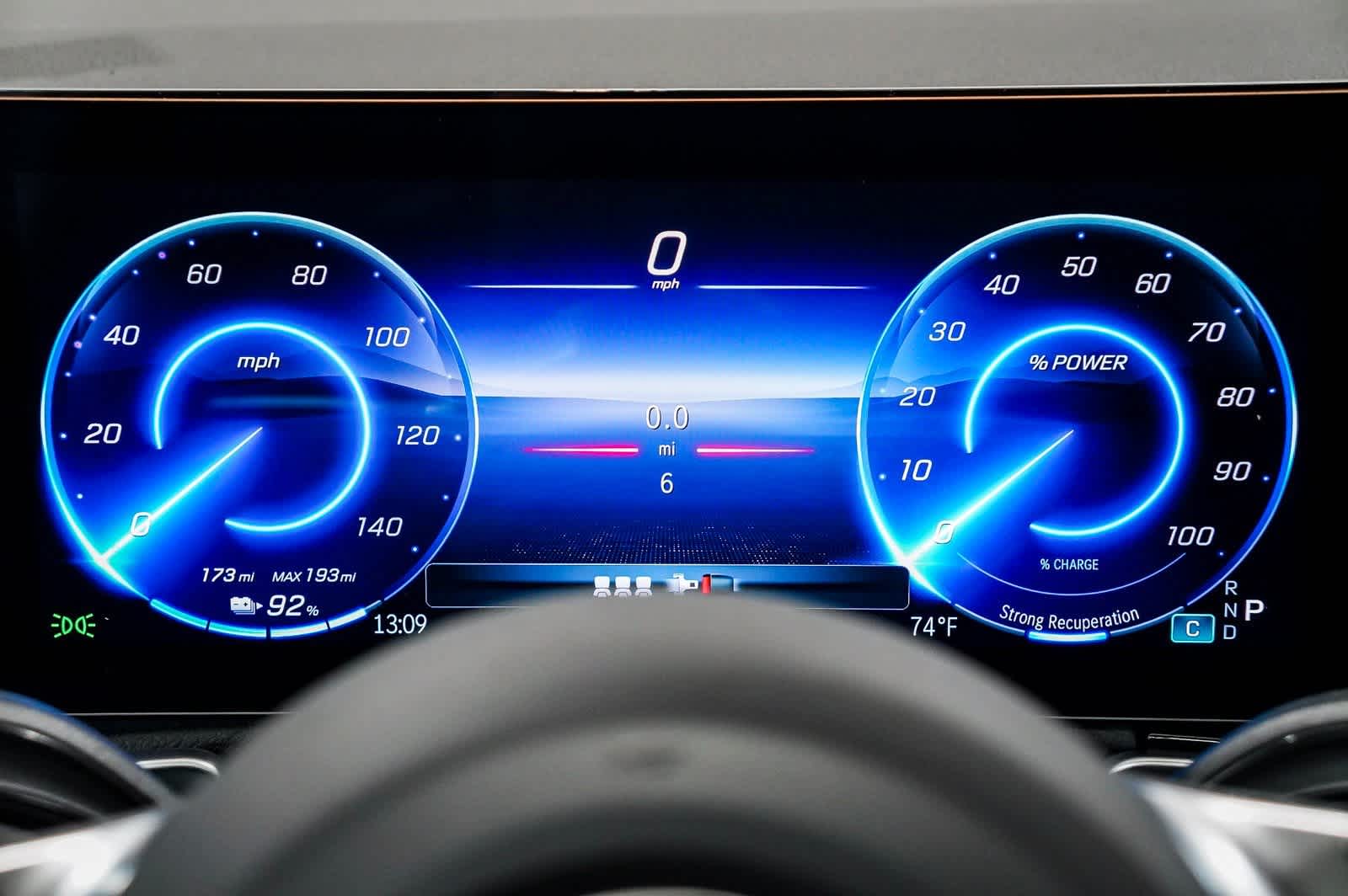 2024 Mercedes-Benz EQB 300 25