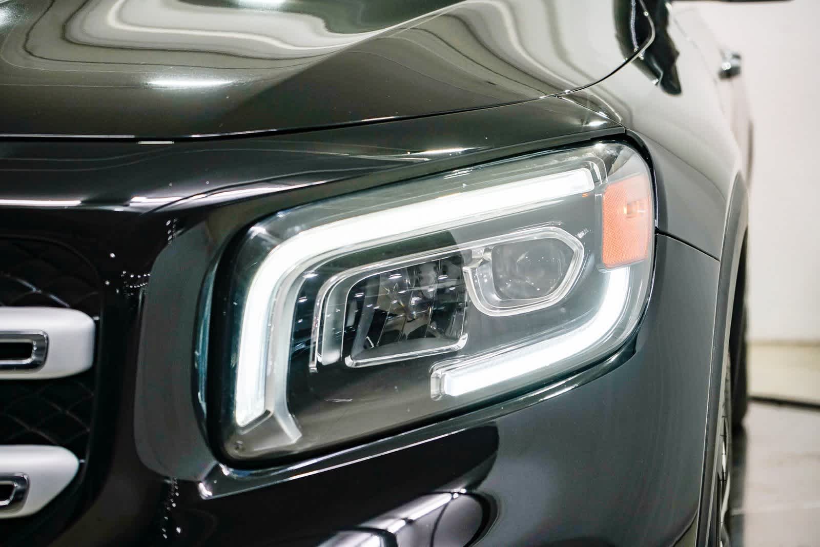 Thumbnail: 2022 Mercedes-Benz GLB - 7