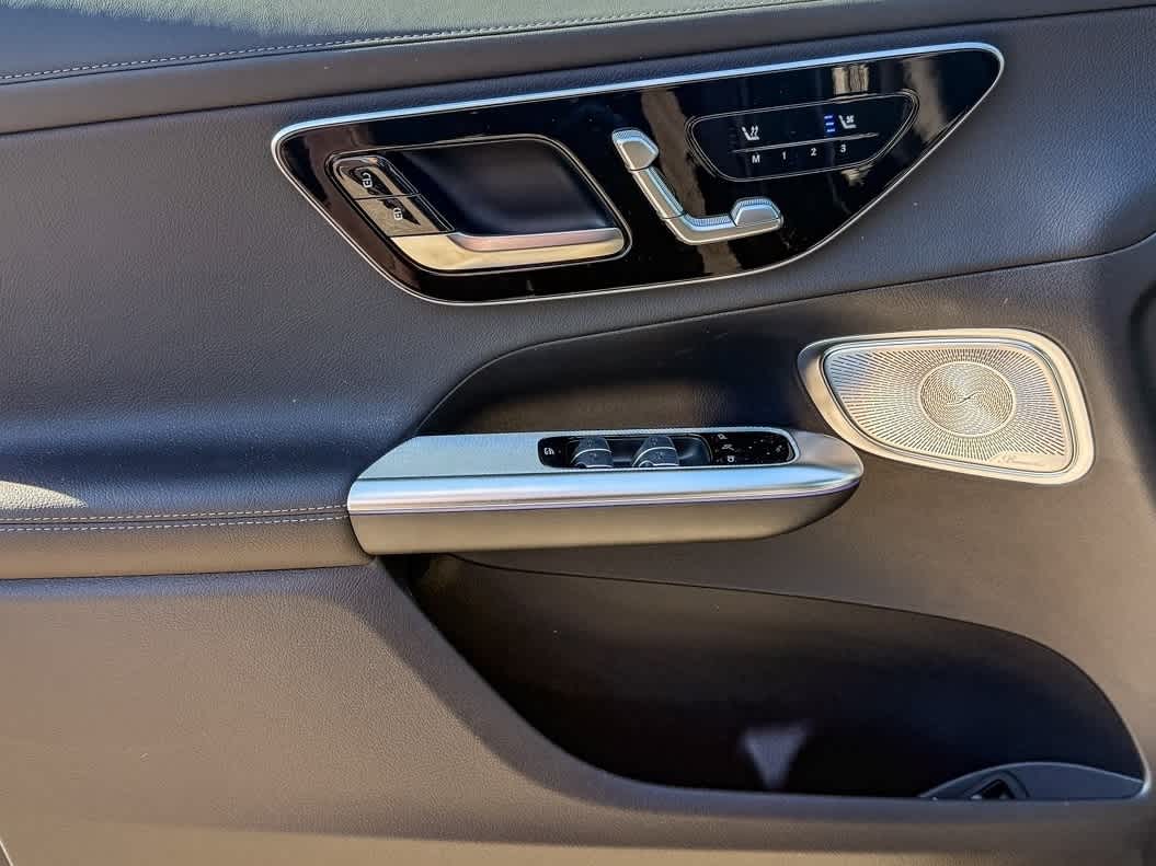 Thumbnail: 2025 Mercedes-Benz GLC - 23