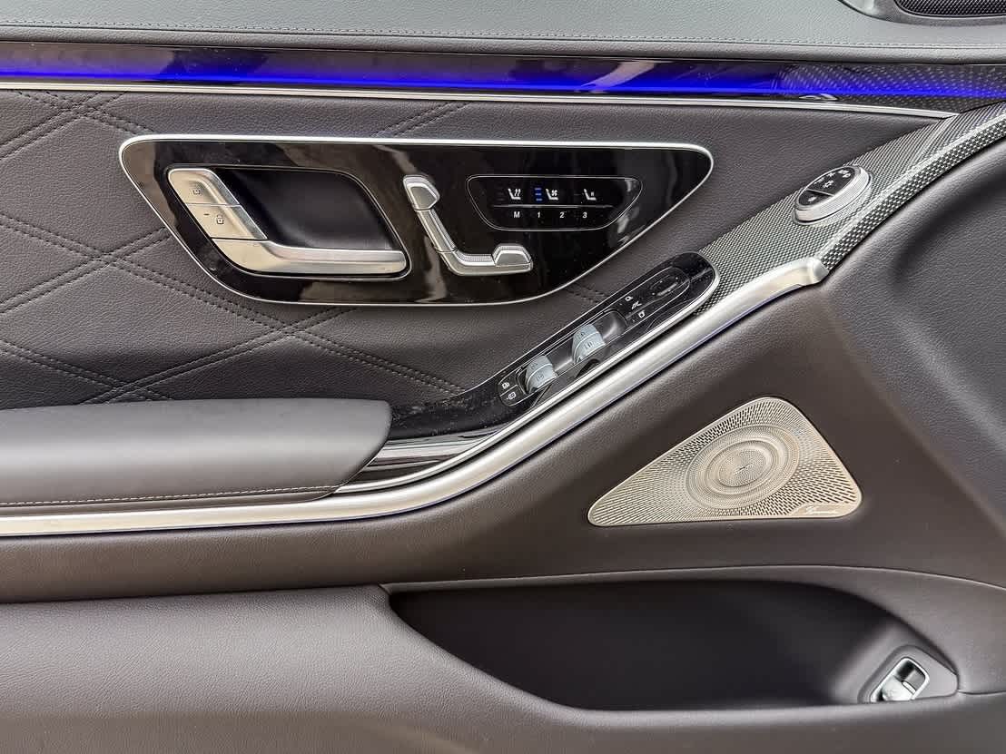 Thumbnail: 2025 Mercedes-Benz S-Class - 23