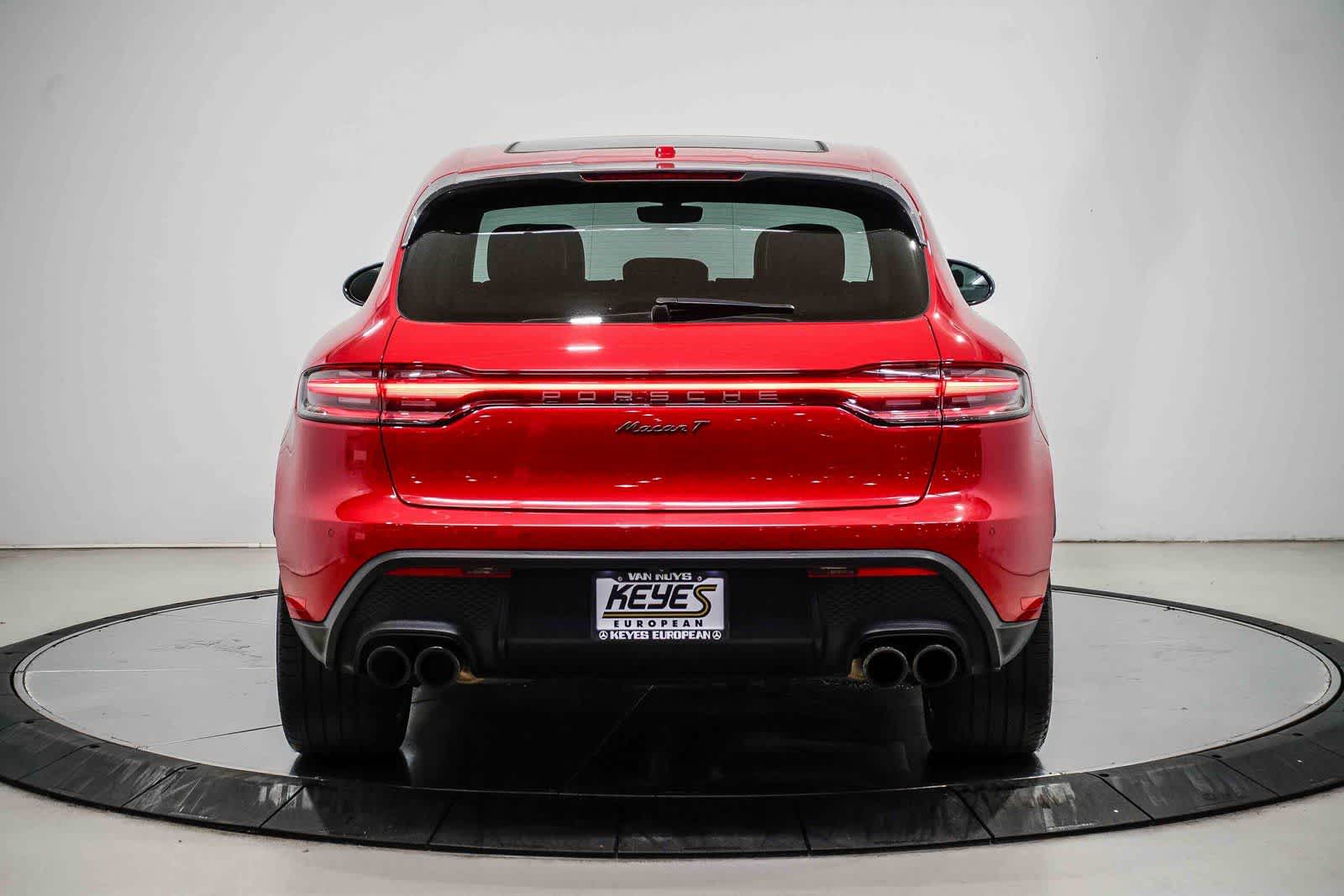 Thumbnail: 2024 Porsche Macan - 3