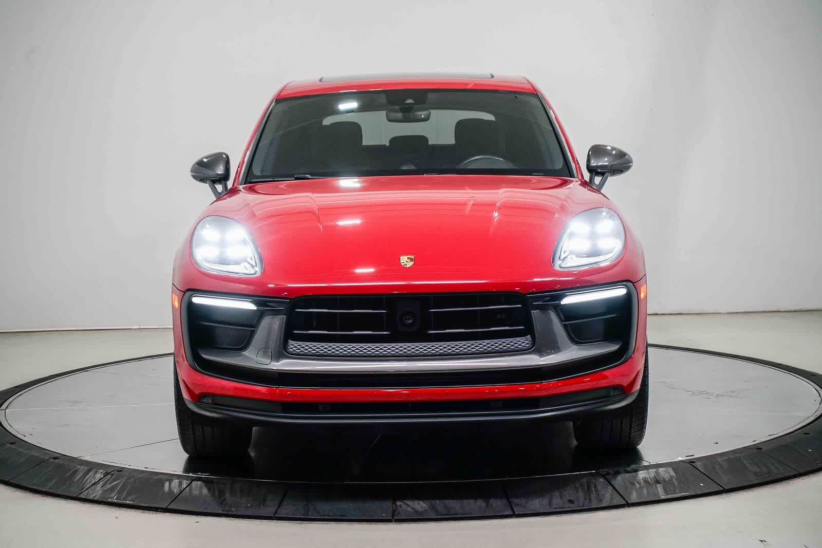 Thumbnail: 2024 Porsche Macan - 6