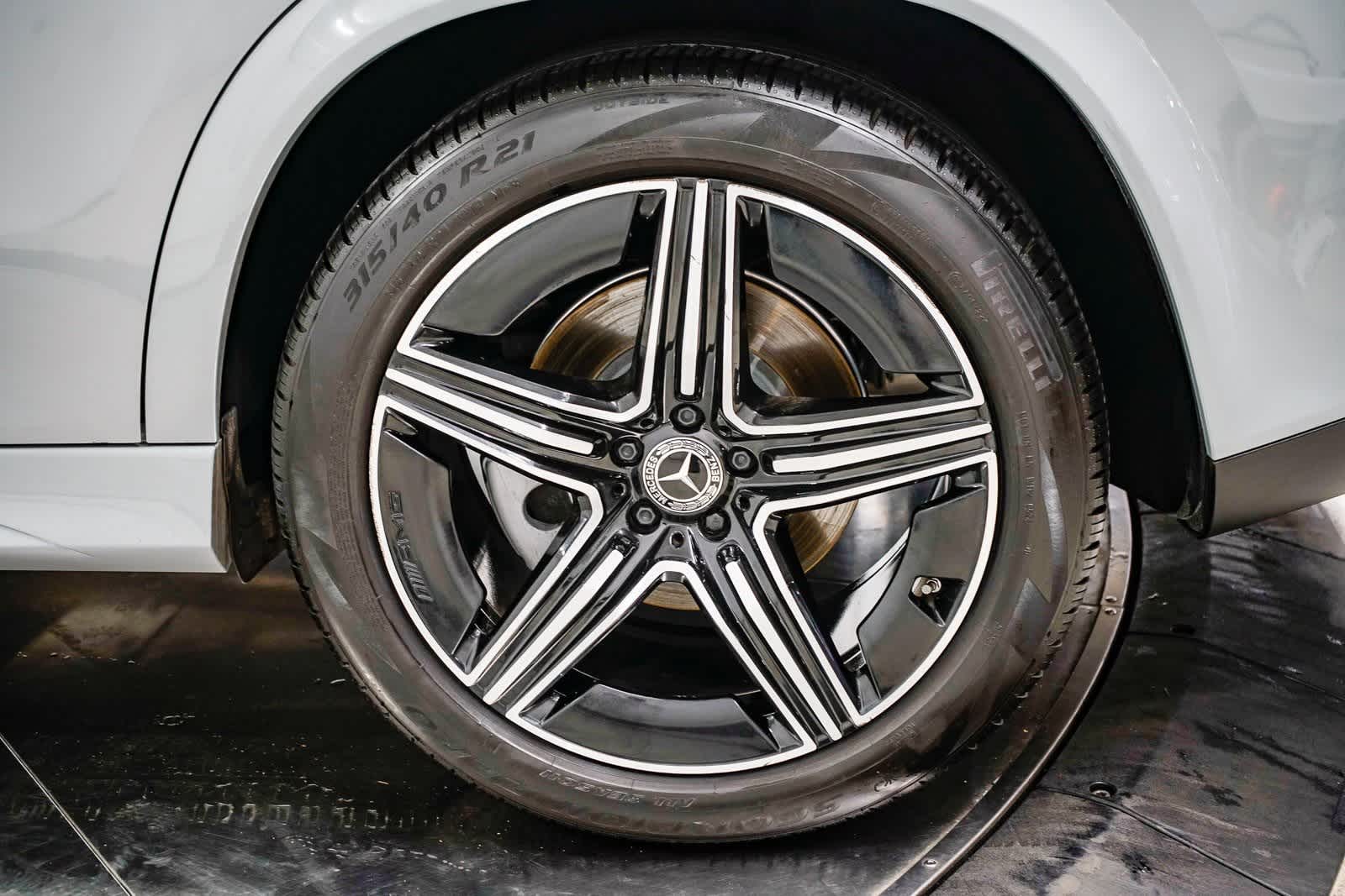 Thumbnail: 2024 Mercedes-Benz GLE - 10