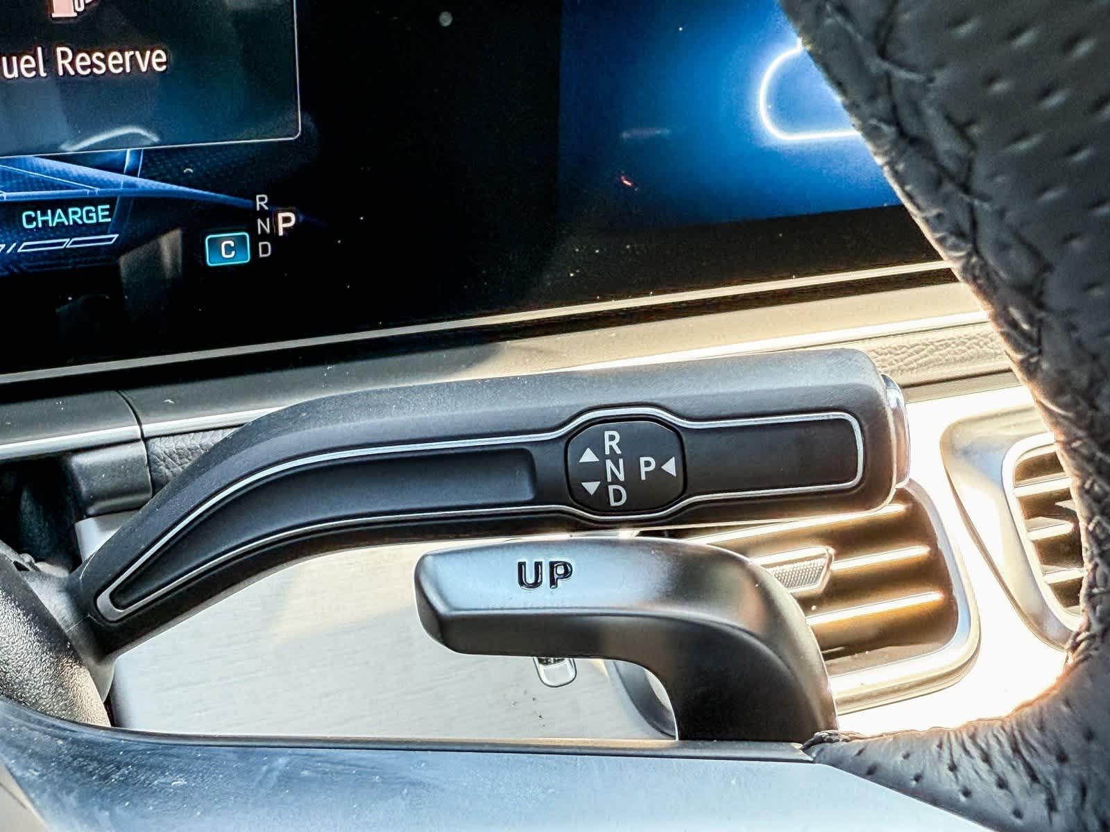 Thumbnail: 2025 Mercedes-Benz GLE - 25