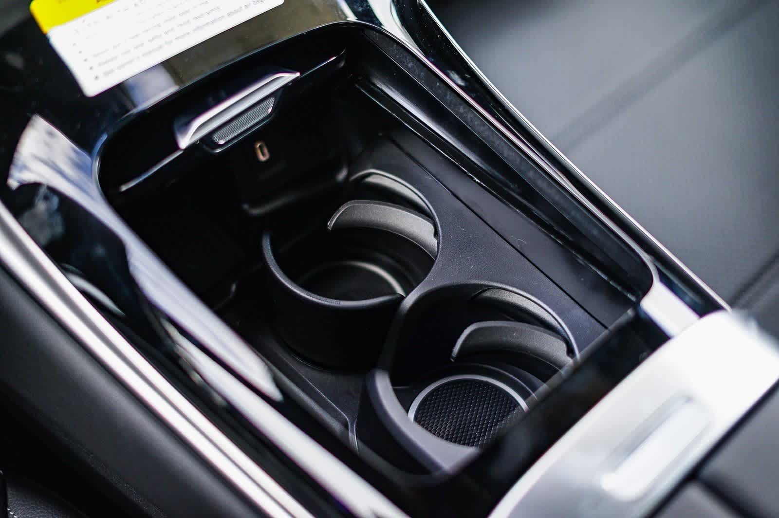 Thumbnail: 2026 Mercedes-Benz GLC - 26