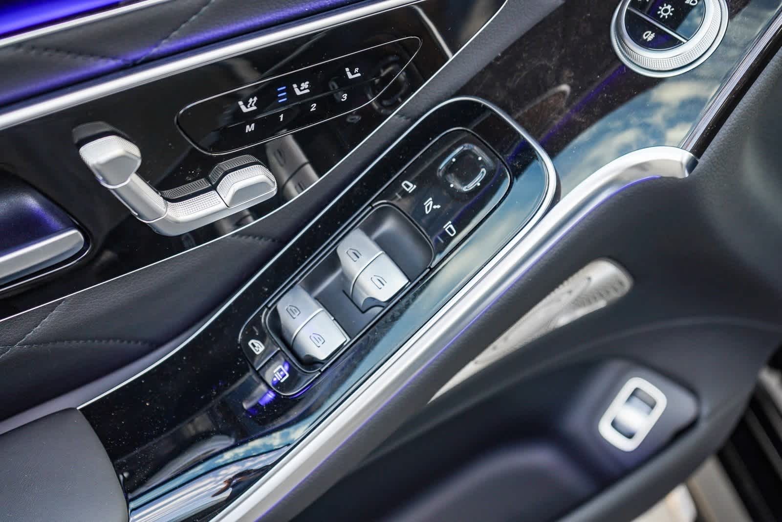 Thumbnail: 2025 Mercedes-Benz S-Class - 24