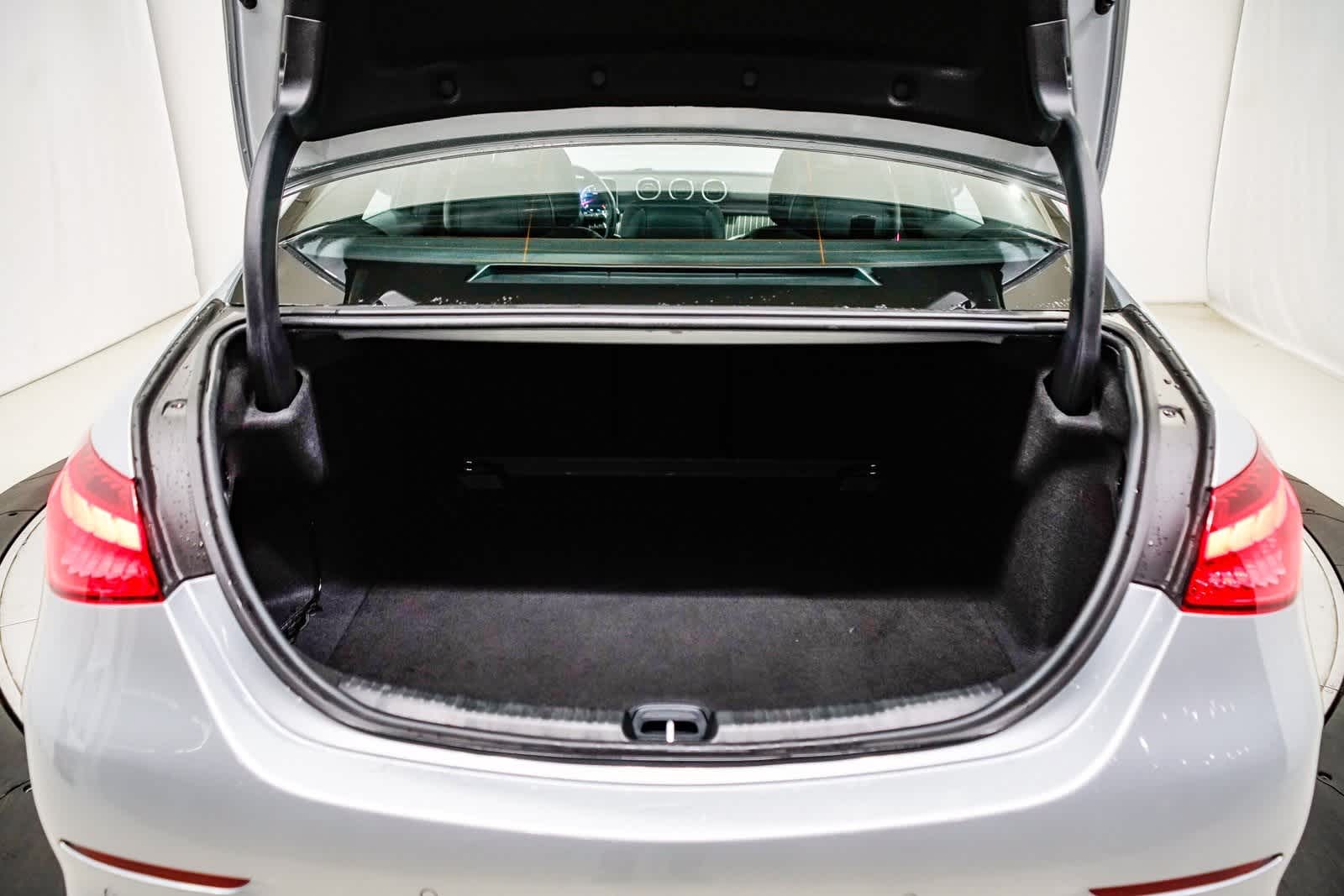 Thumbnail: 2025 Mercedes-Benz C-Class - 27