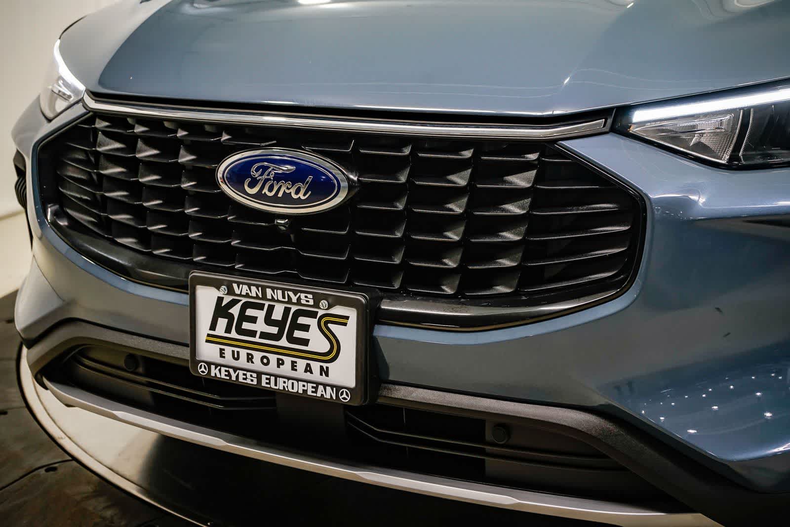 Thumbnail: 2024 Ford Escape - 8