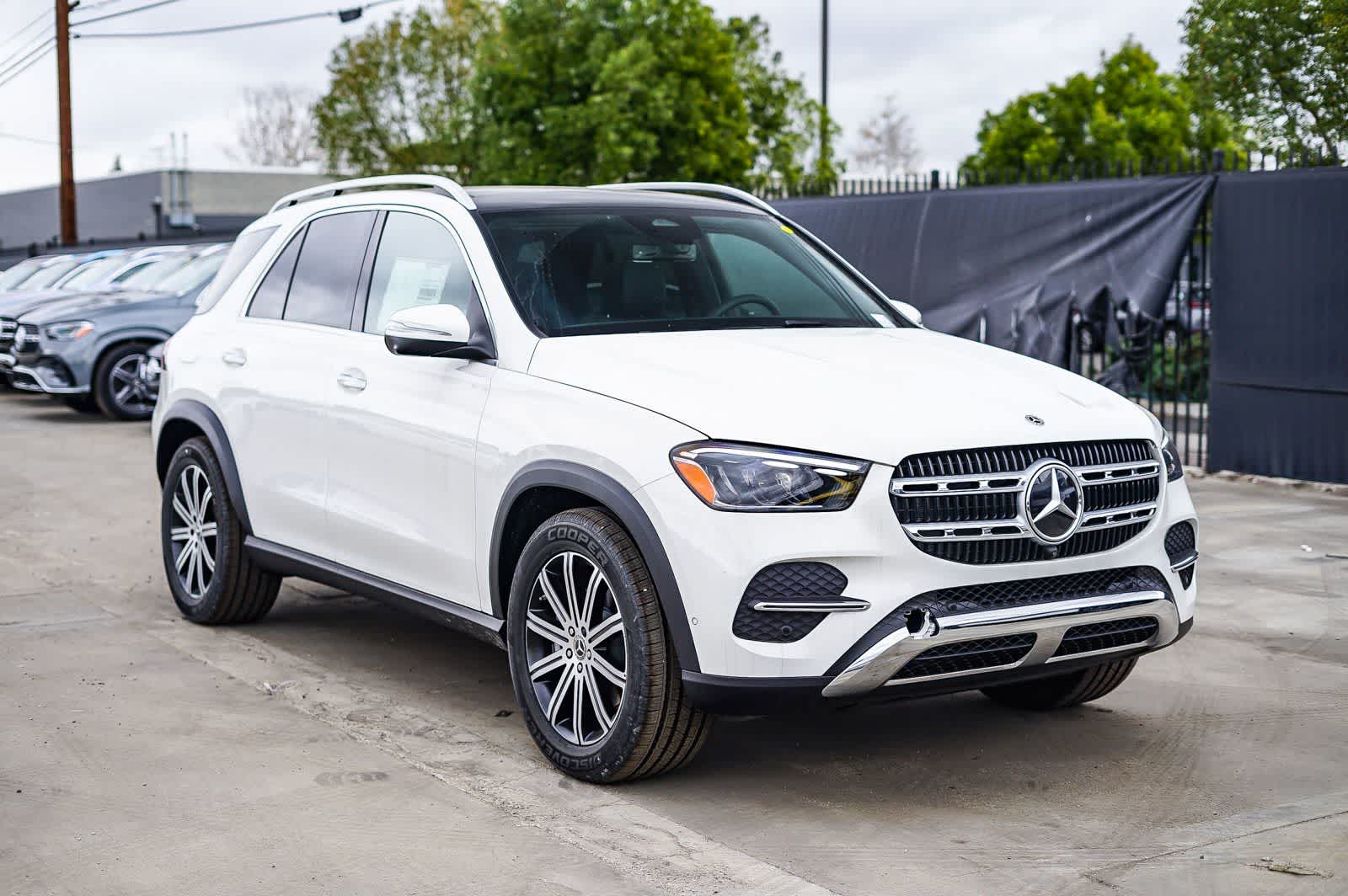 Thumbnail: 2026 Mercedes-Benz GLE - 5