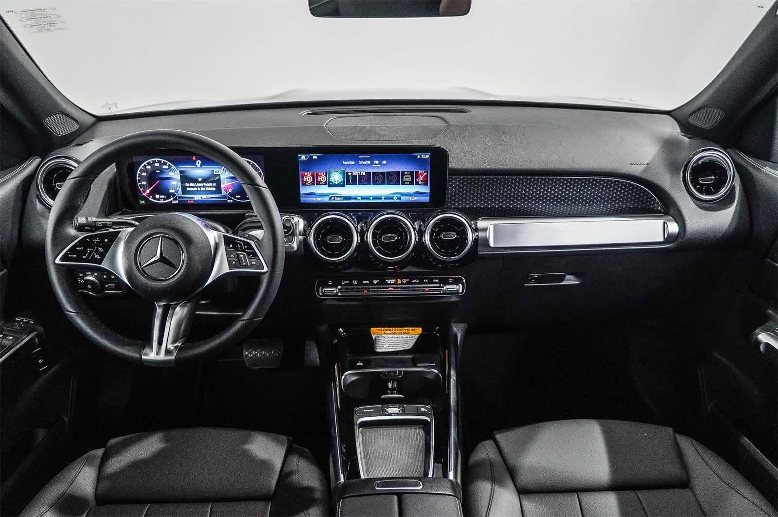 Thumbnail: 2025 Mercedes-Benz GLB - 13