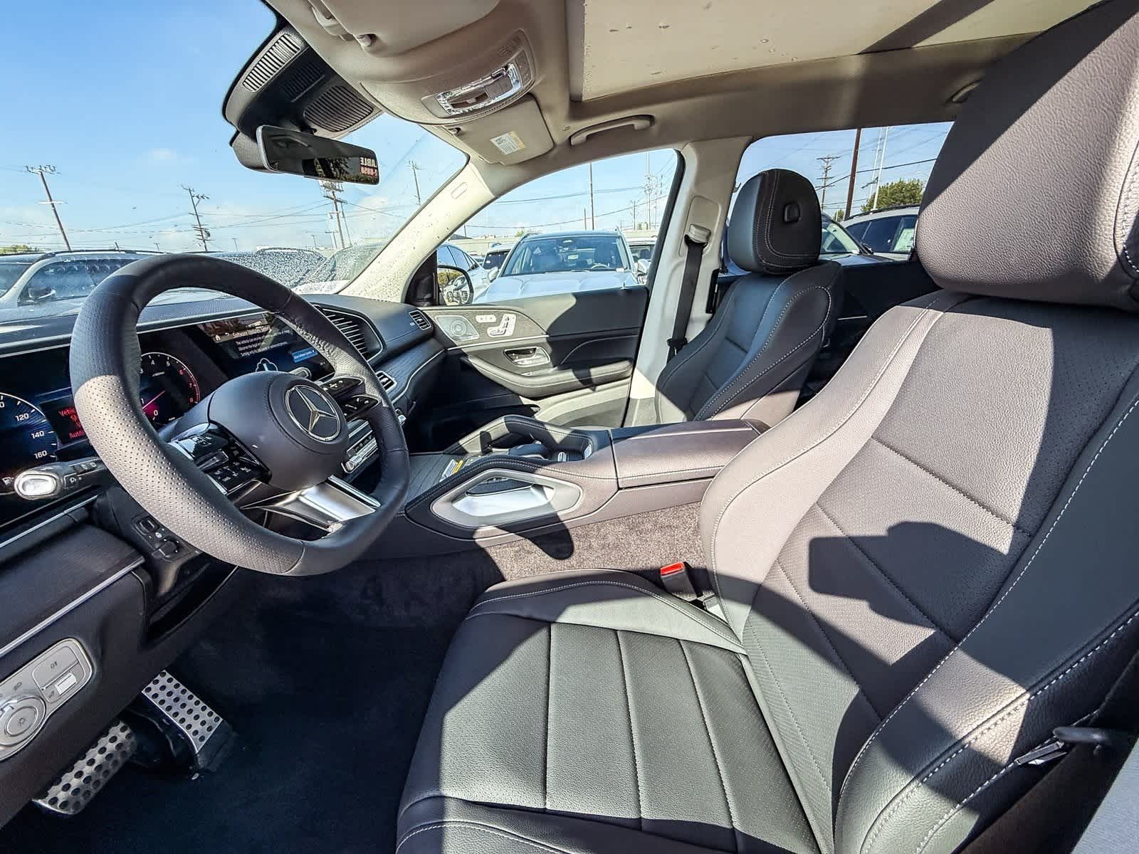 Thumbnail: 2026 Mercedes-Benz GLS - 20