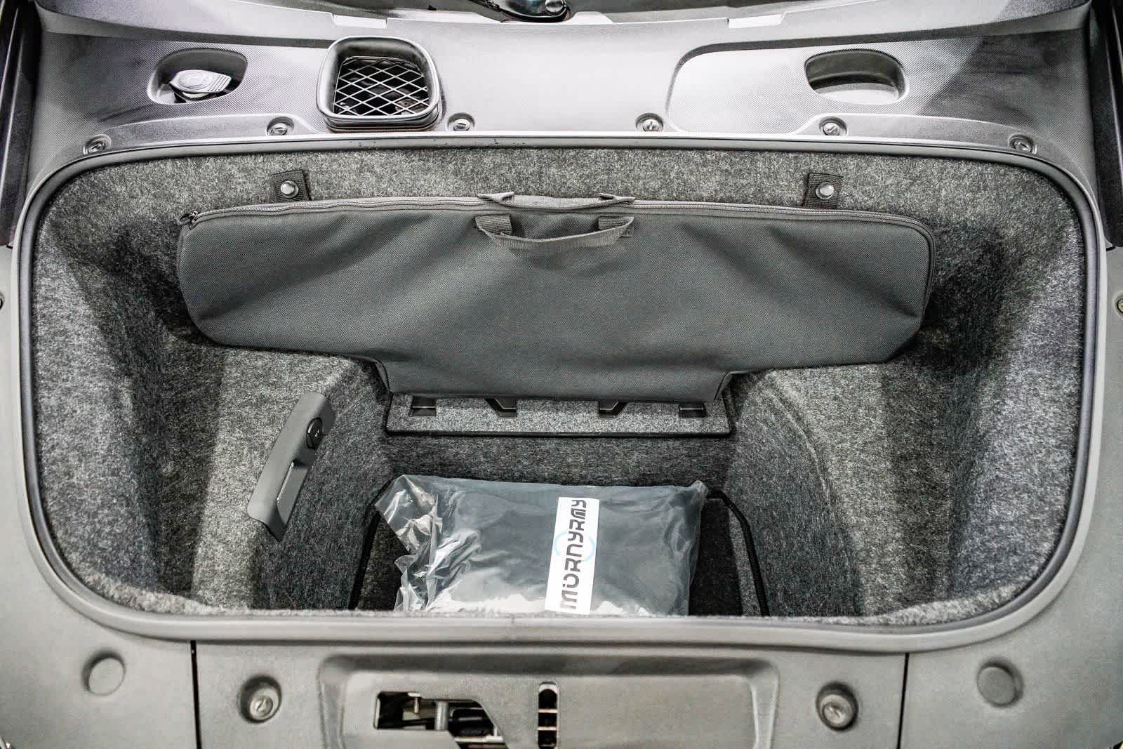 Thumbnail: 2011 Audi R8 - 42