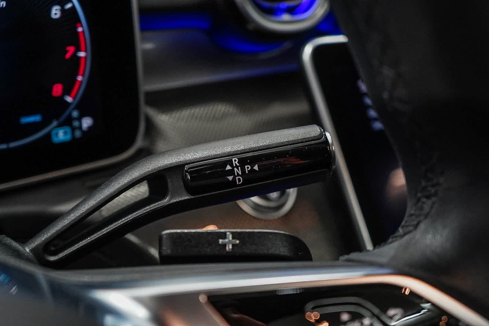 Thumbnail: 2023 Mercedes-Benz C-Class - 22