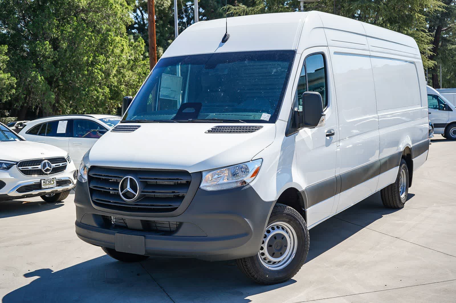 Thumbnail: 2026 Mercedes-Benz Sprinter - 1