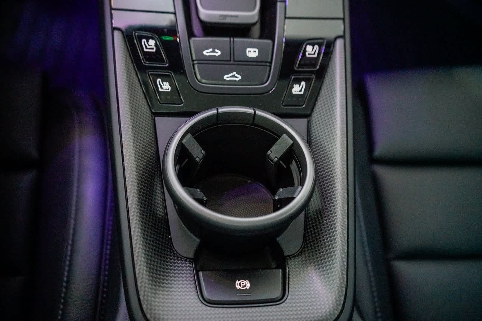 Thumbnail: 2025 Porsche 911 - 24