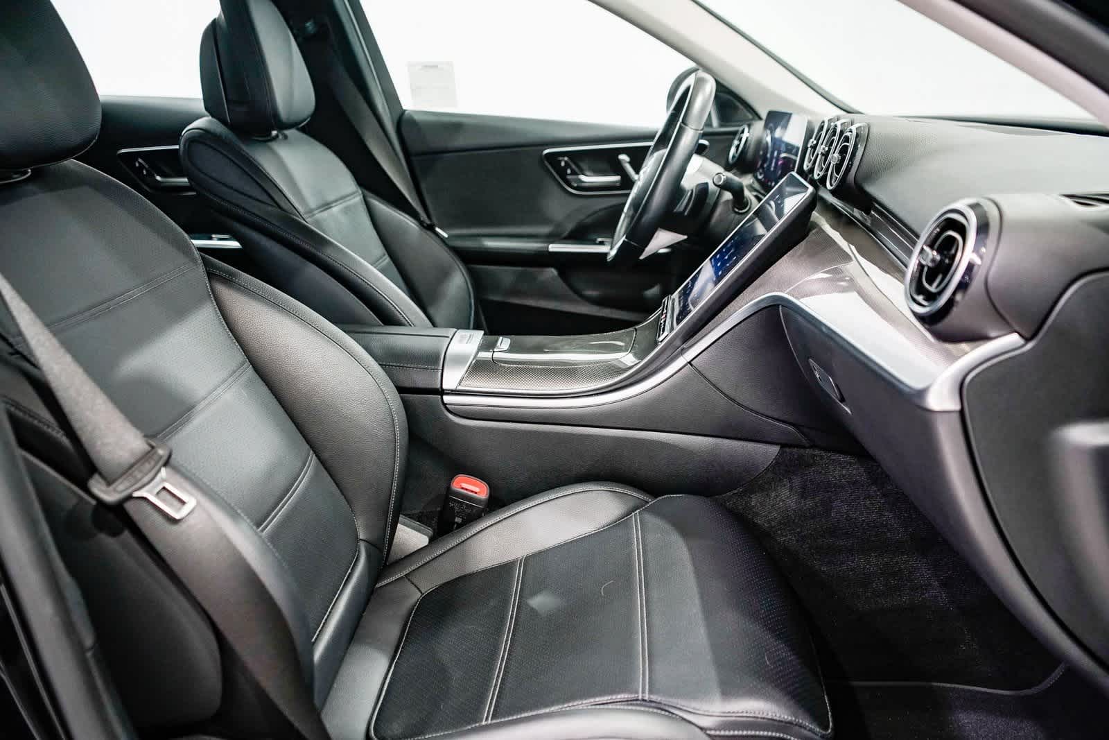 Thumbnail: 2022 Mercedes-Benz C-Class - 16