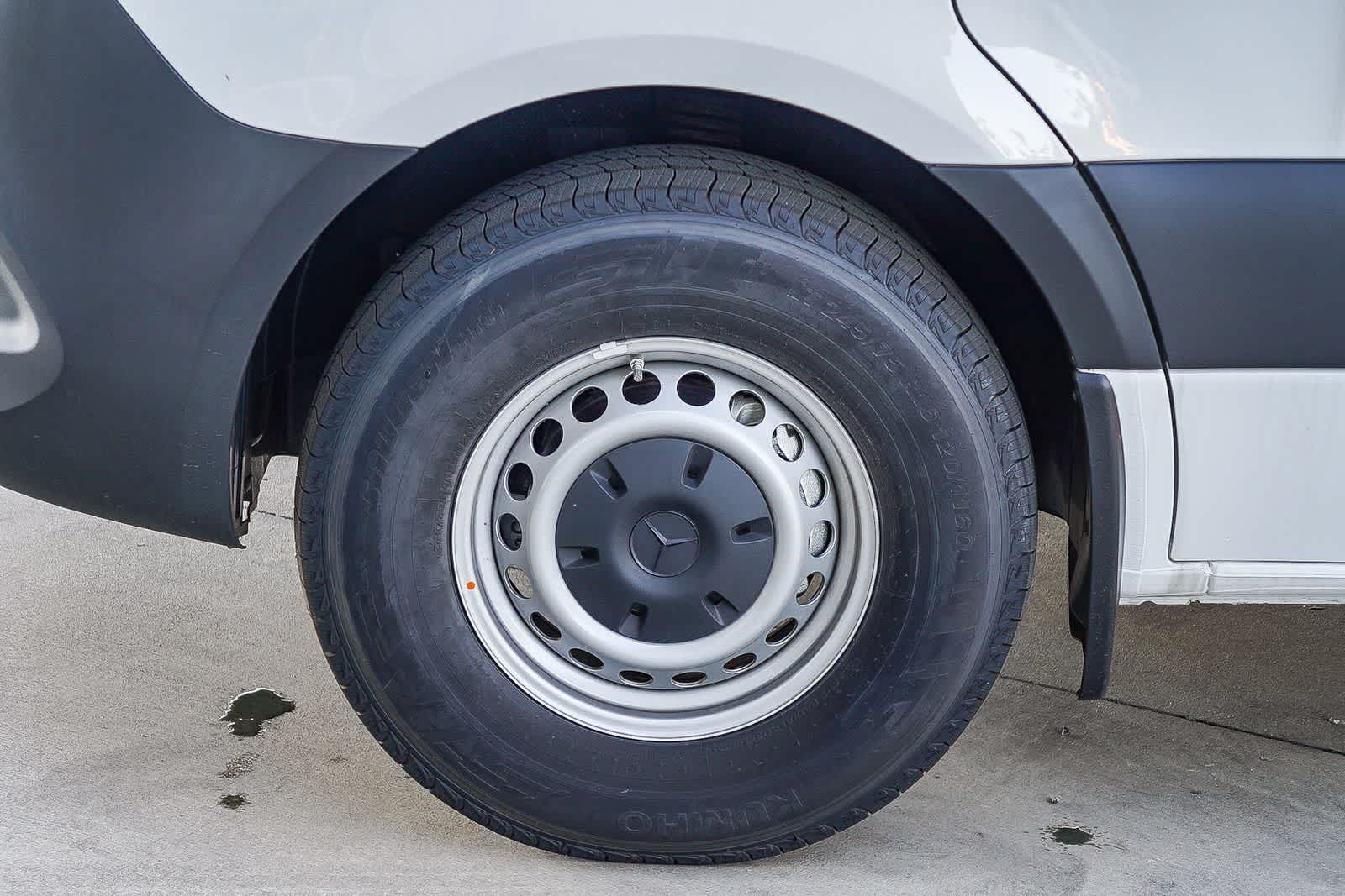 Thumbnail: 2024 Mercedes-Benz eSprinter - 10