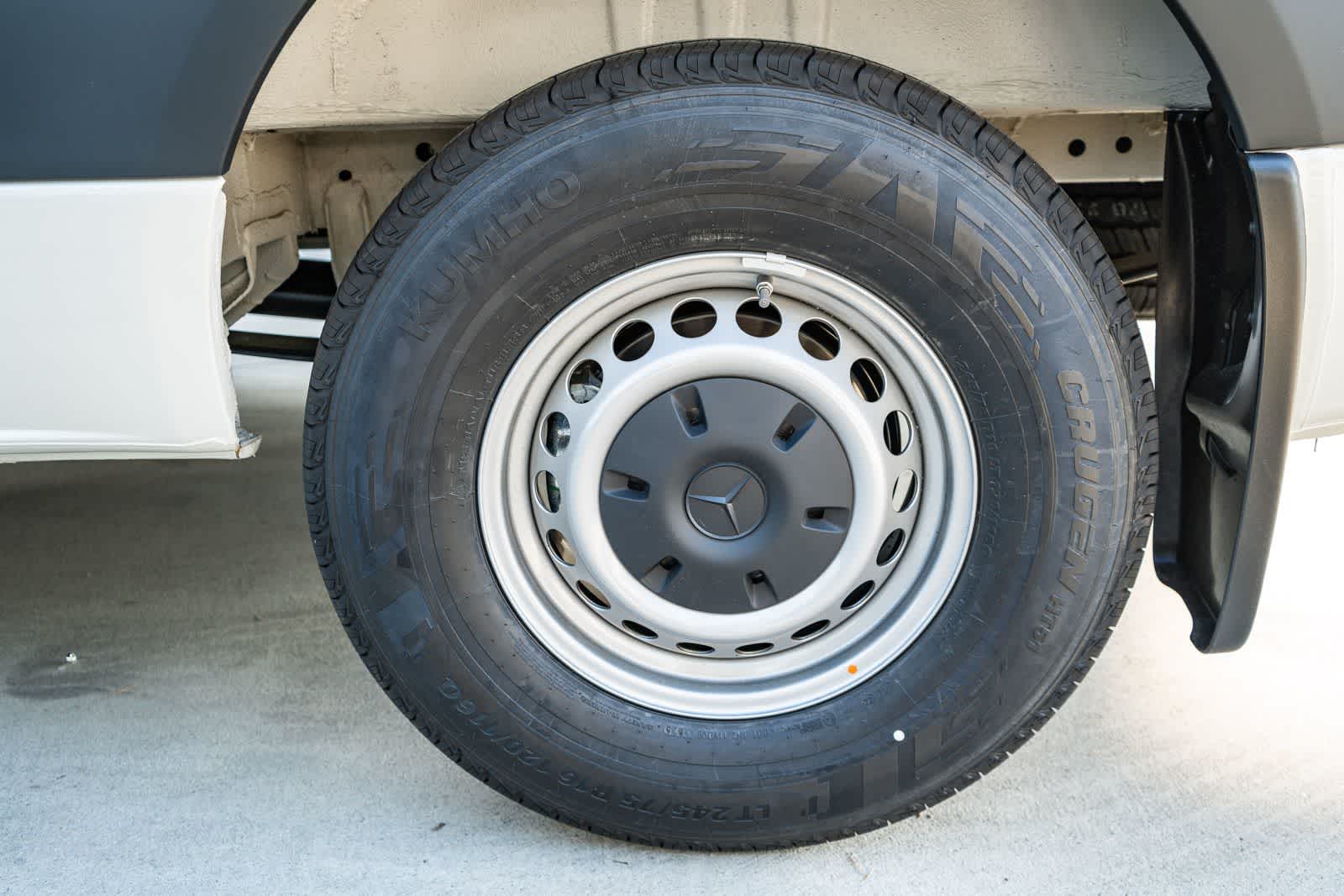 Thumbnail: 2026 Mercedes-Benz Sprinter - 8