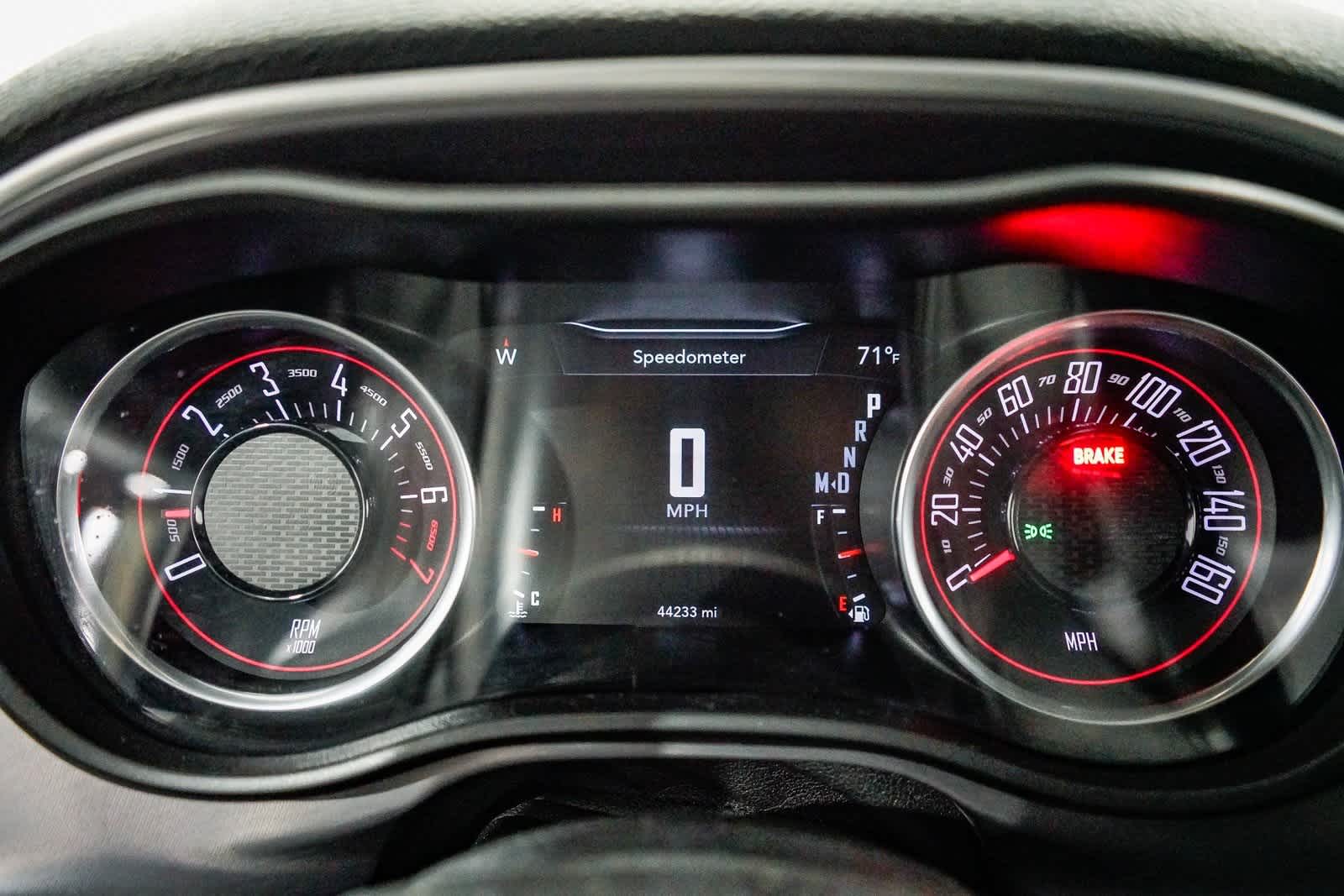 2022 Dodge Challenger SXT 23