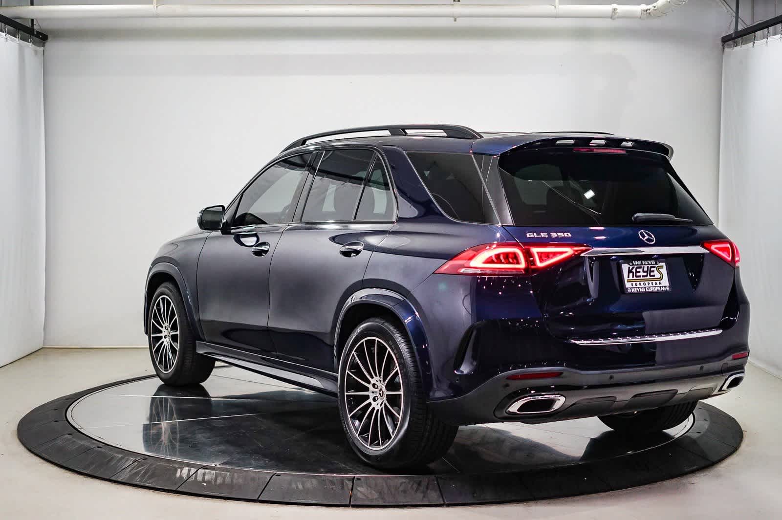 Thumbnail: 2021 Mercedes-Benz GLE - 2
